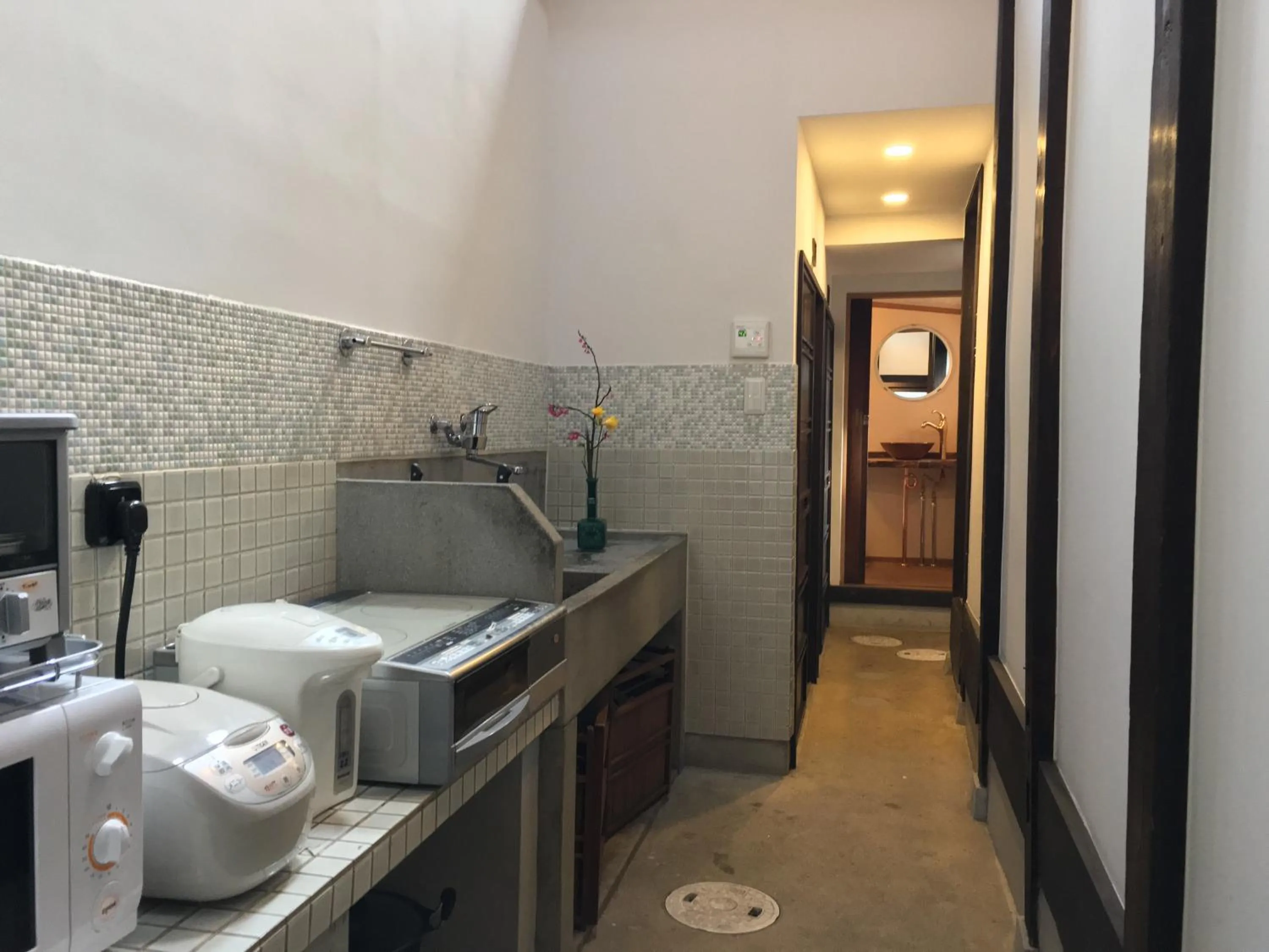 Communal kitchen in Koto-an