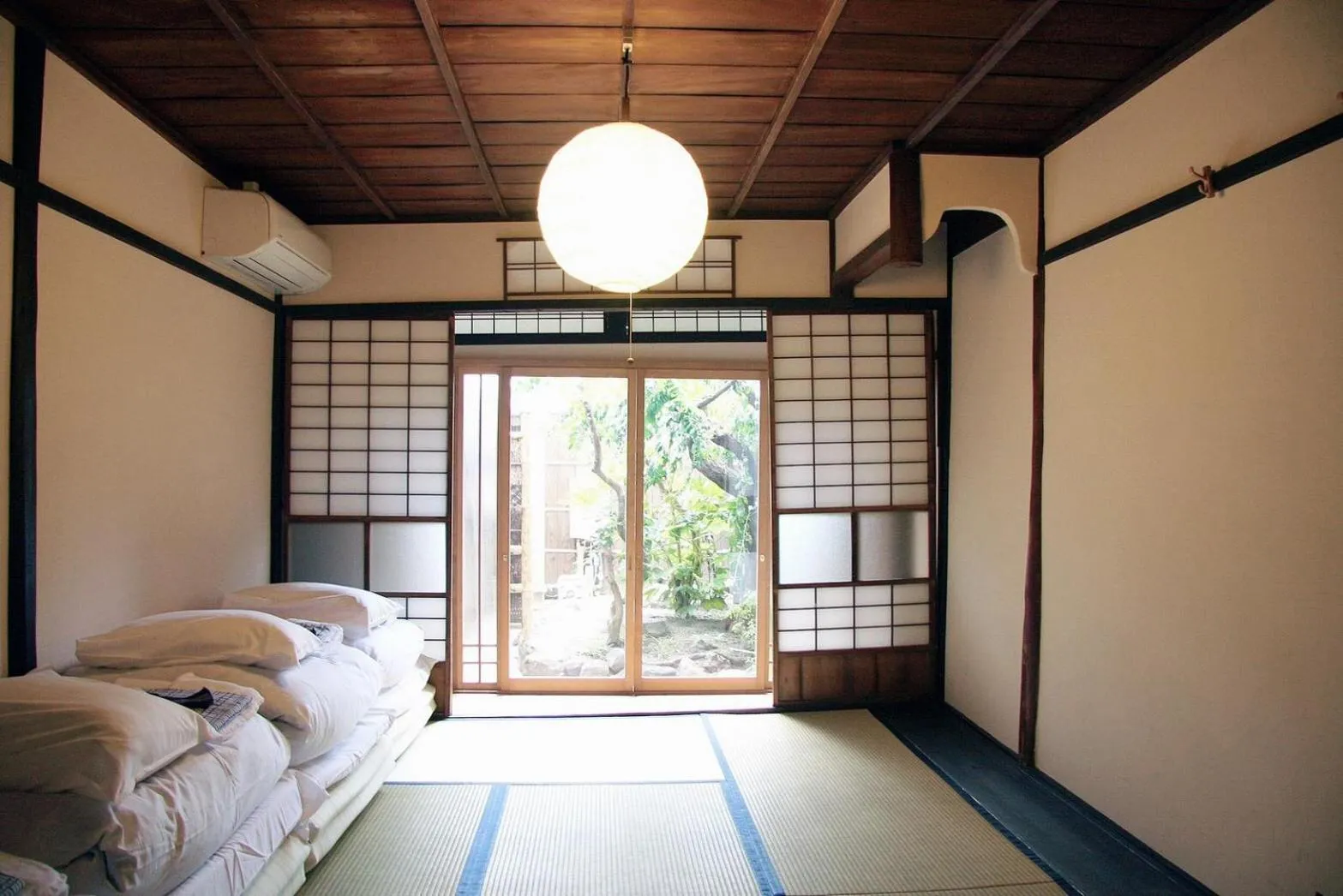 Photo of the whole room, Bed in Koto-an