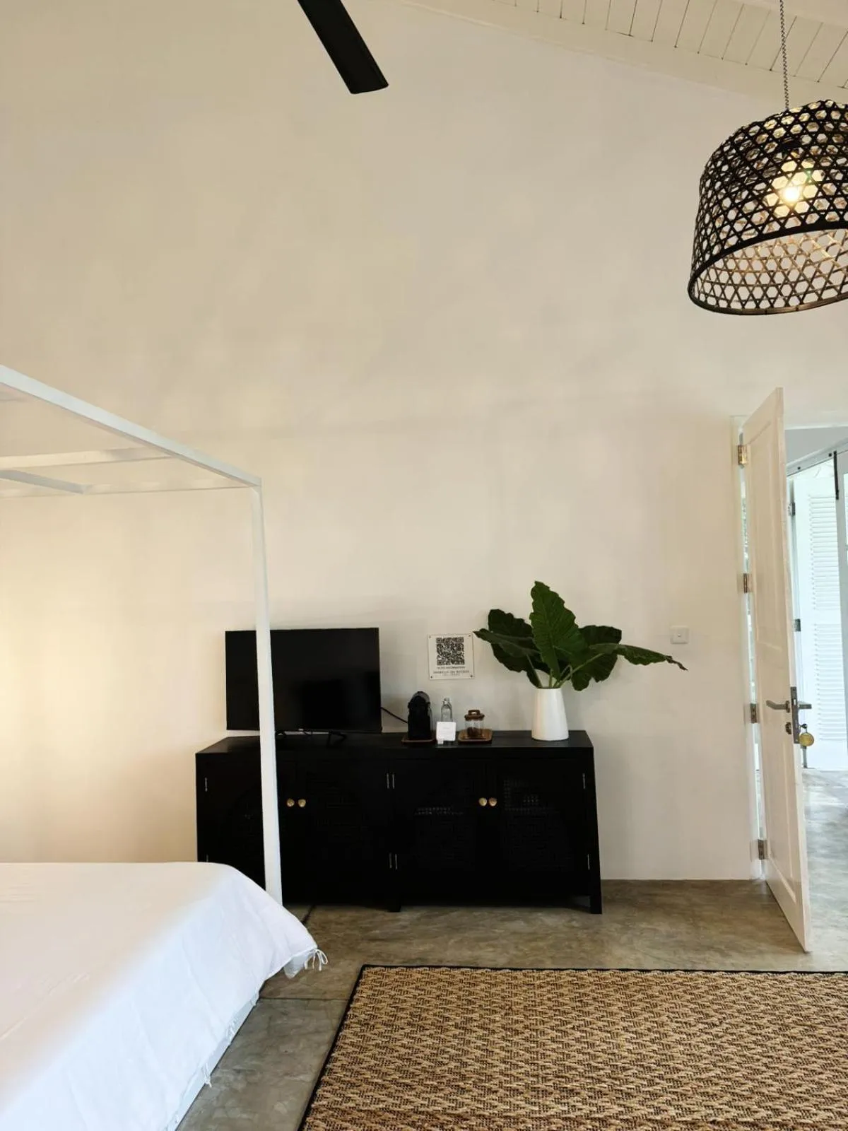 Photo of the whole room, Bed in Arabella on Boossa