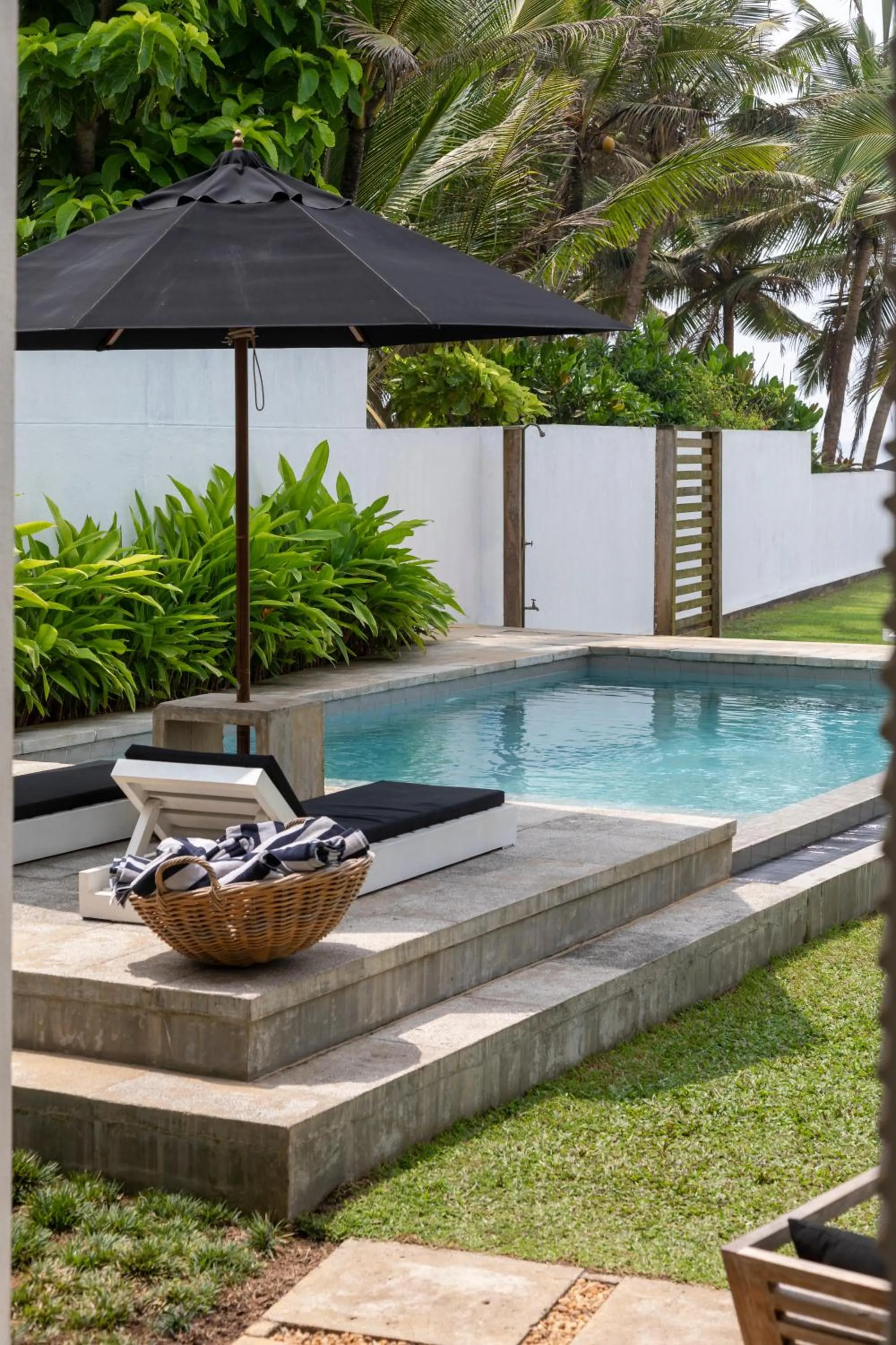 Swimming pool in Arabella on Boossa