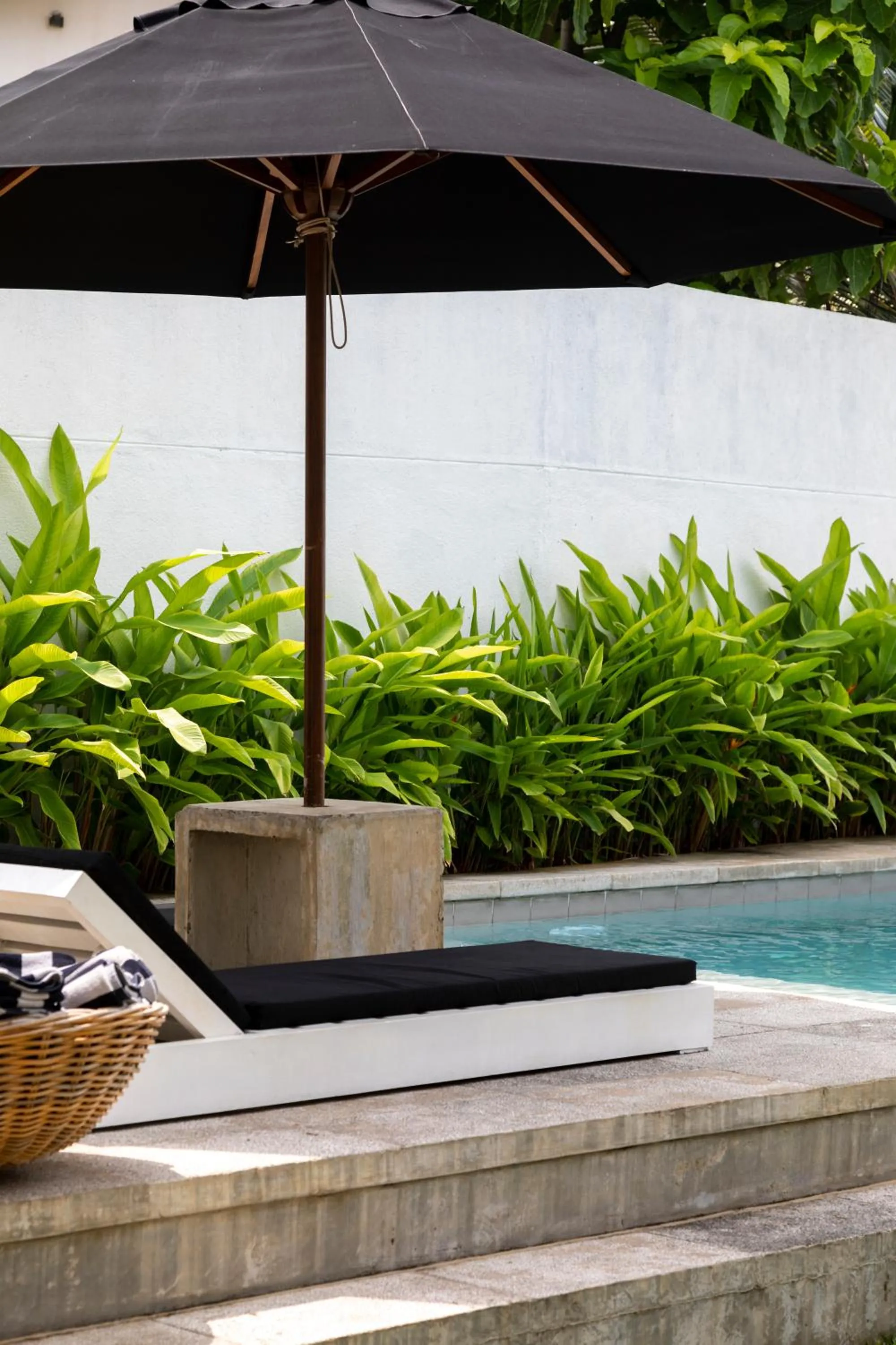 Swimming pool in Arabella on Boossa