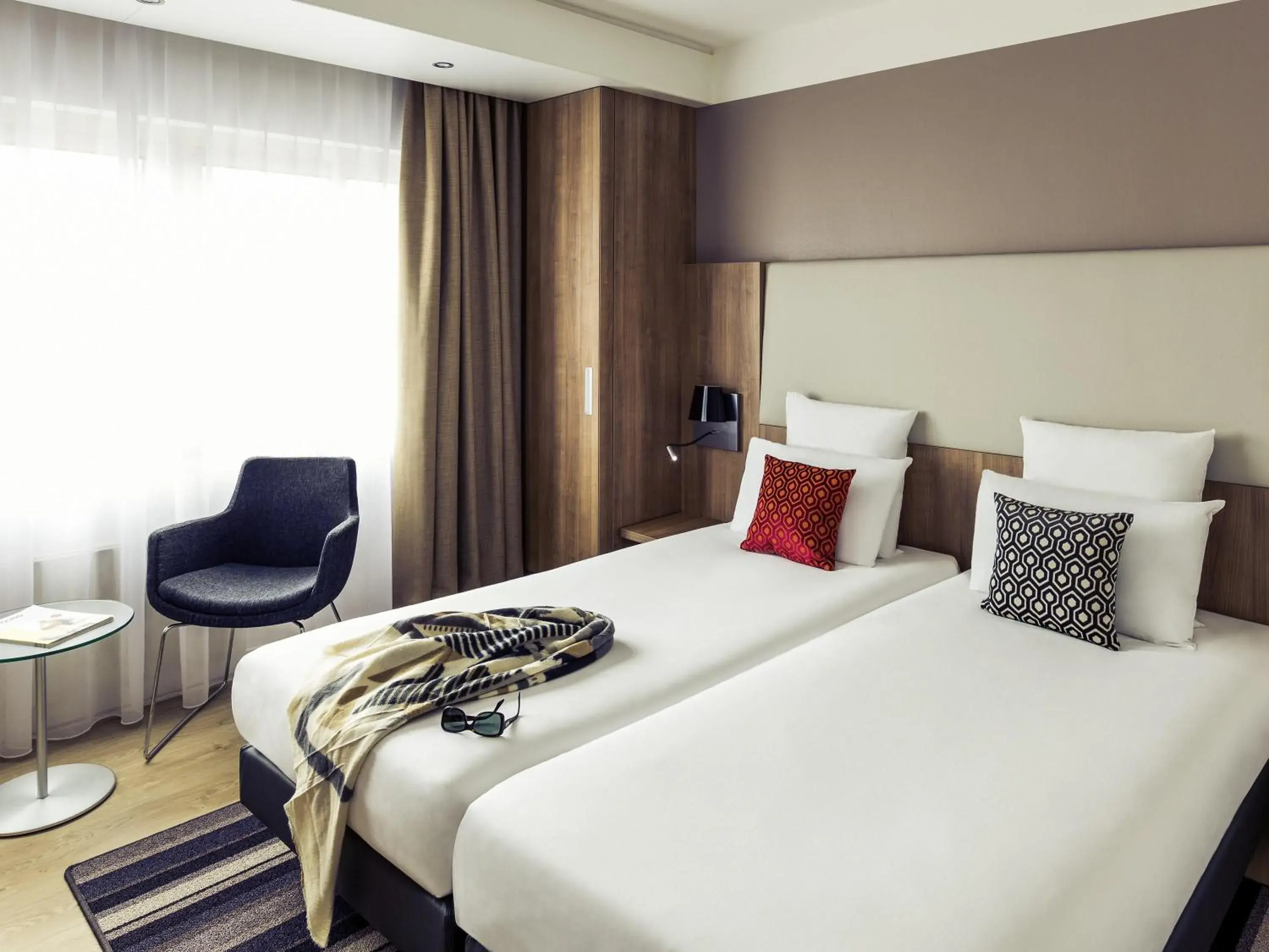 Standard Twin Room in Mercure Hotel Nijmegen Centre Standard Twin Room in Mercure Hotel Nijmegen Centre