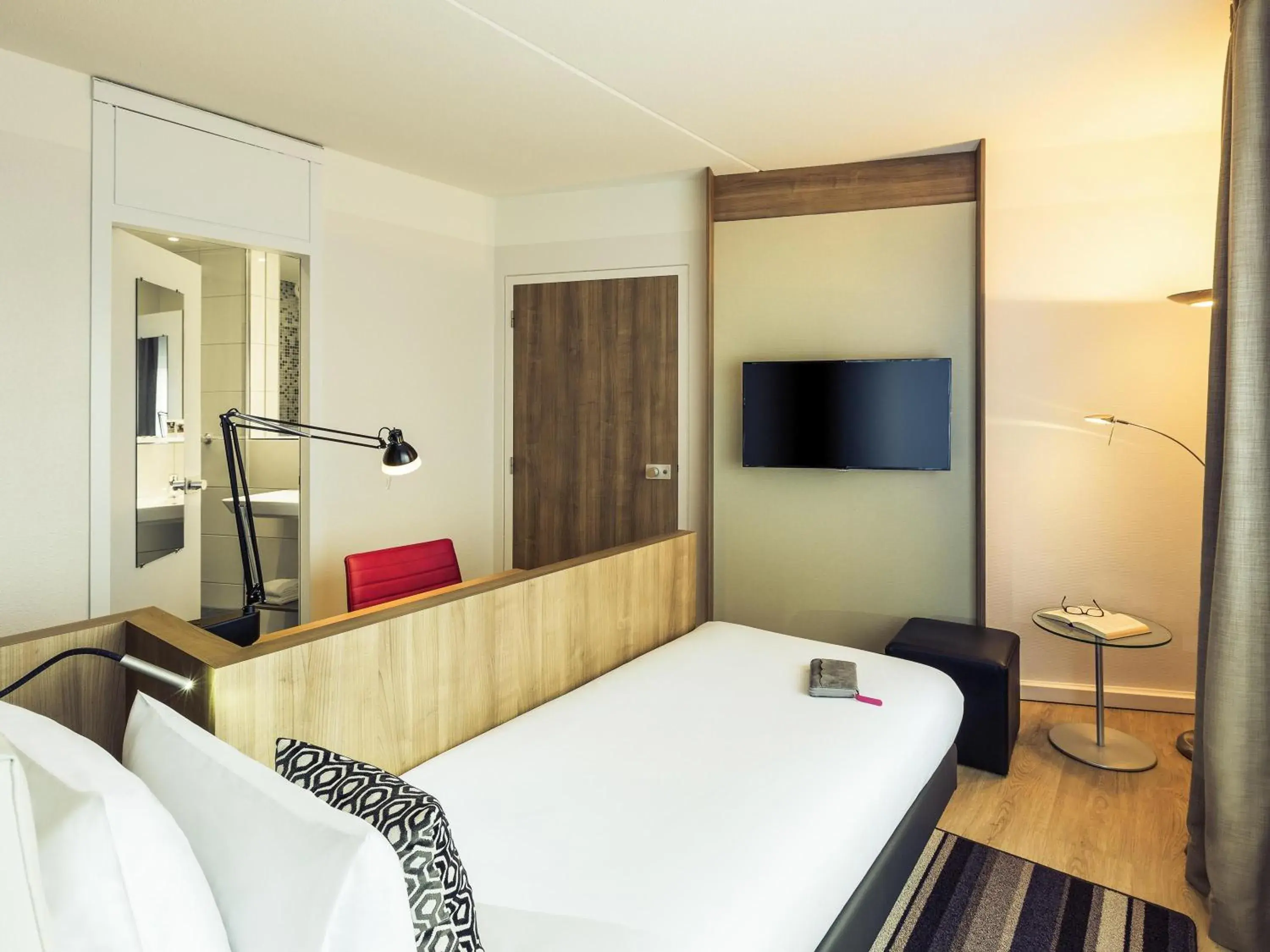 Standard Single Room in Mercure Hotel Nijmegen Centre Standard Single Room in Mercure Hotel Nijmegen Centre