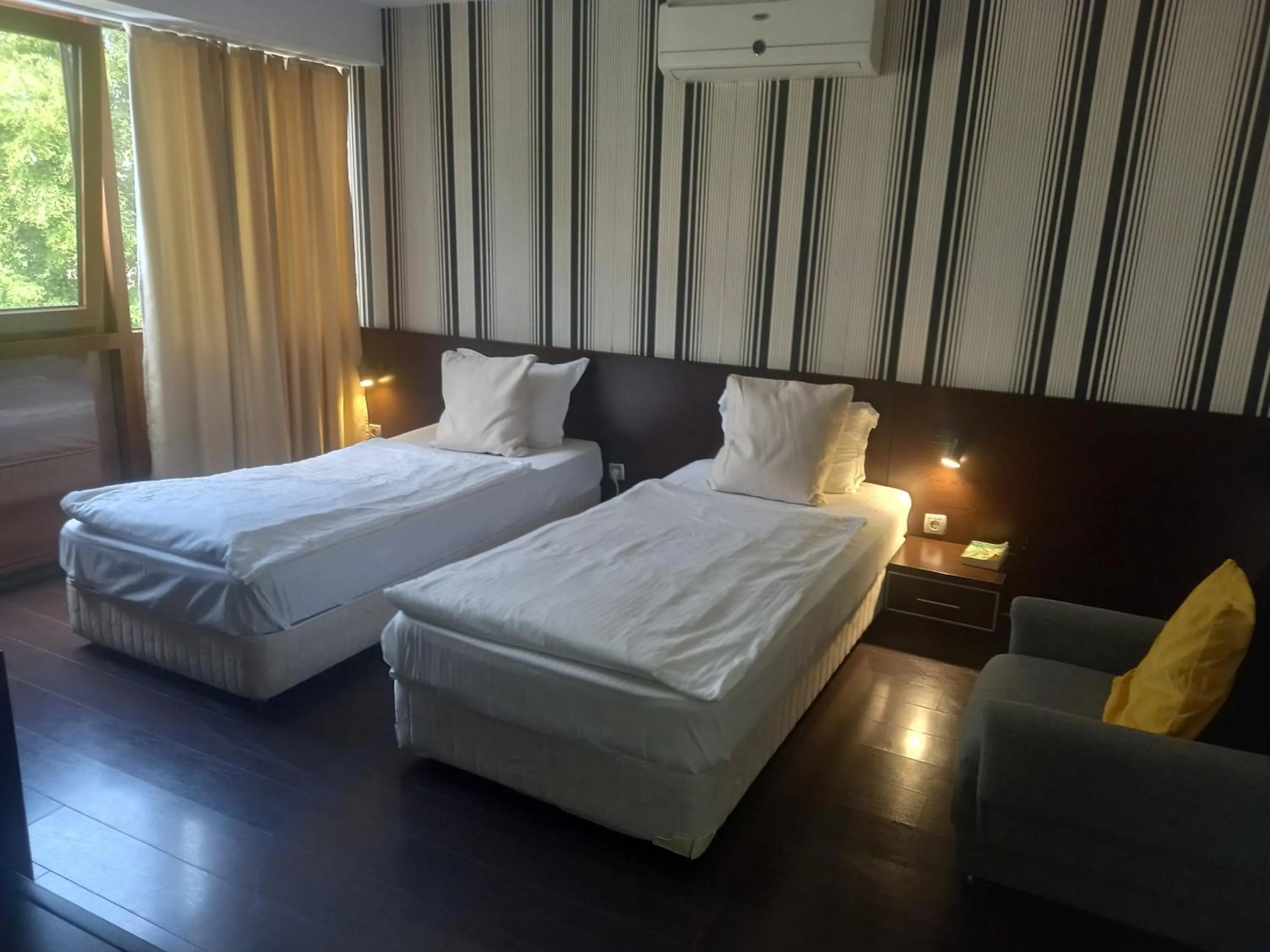 City view, Bed in Hotel Rio