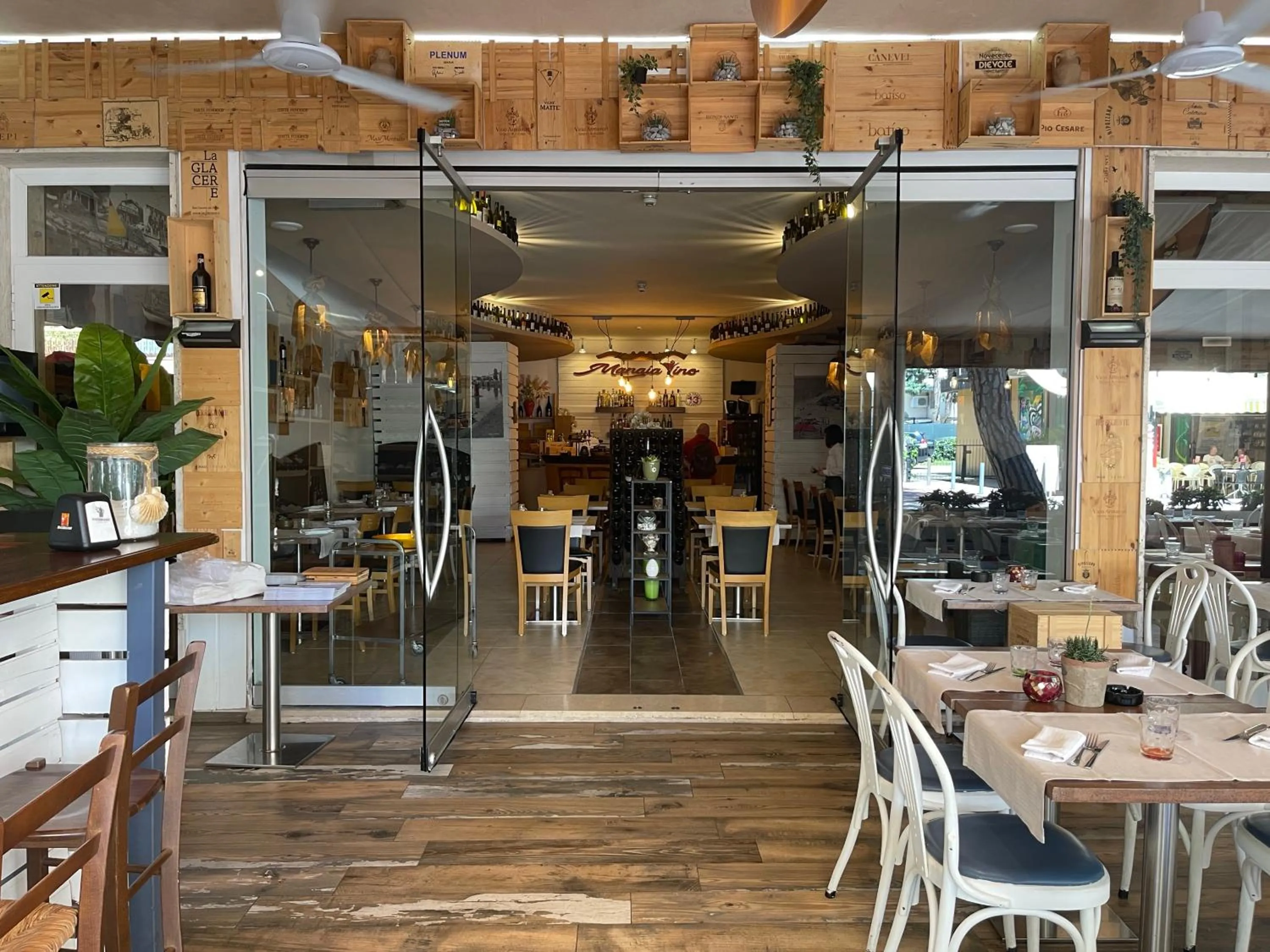 Restaurant/places to eat in Acapulco Beach