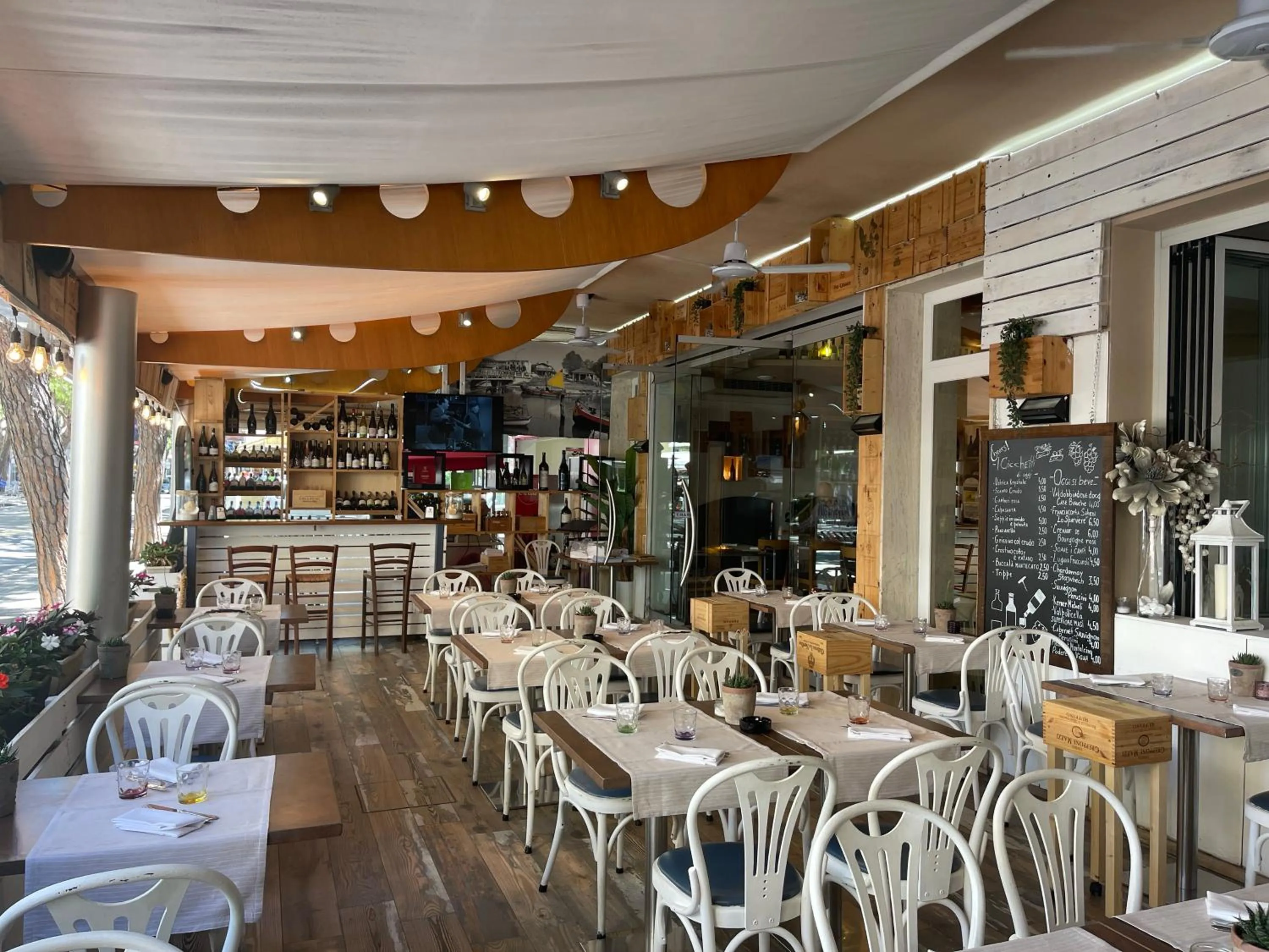 Restaurant/places to eat in Acapulco Beach