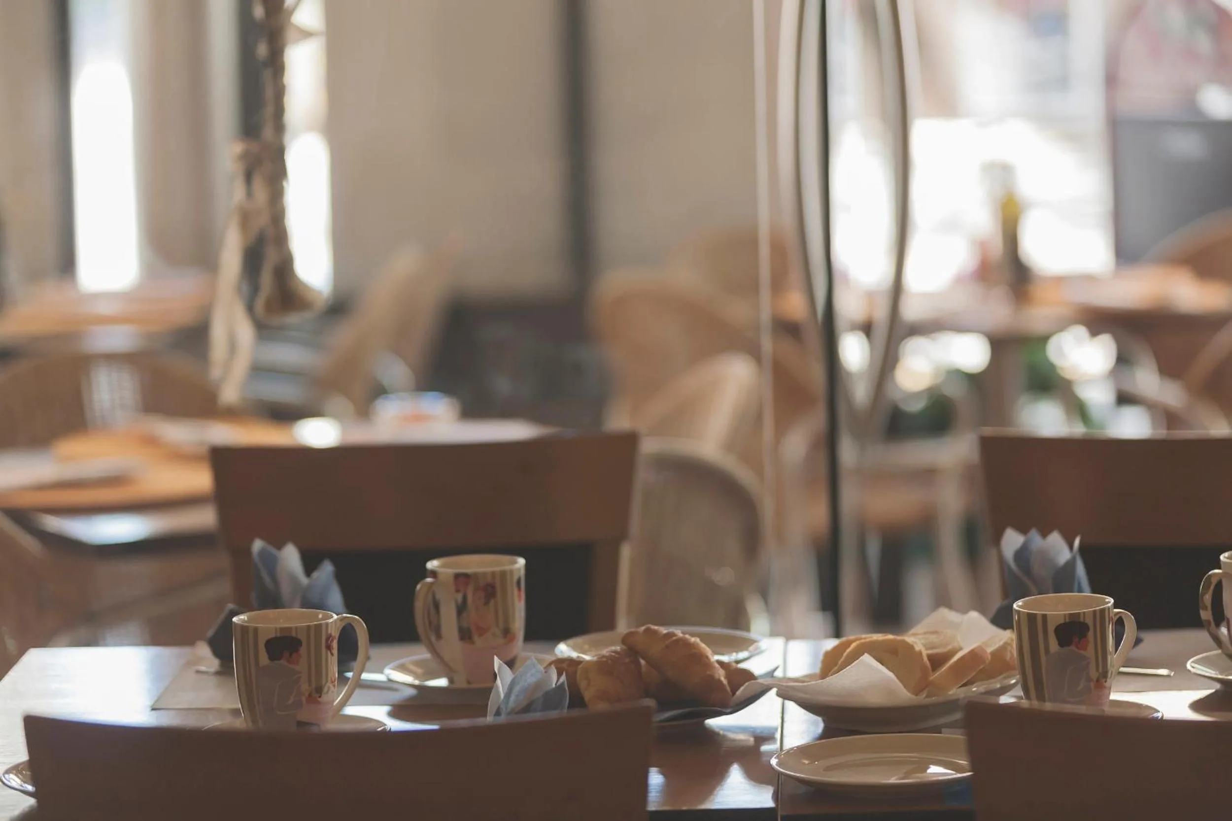 Breakfast in Acapulco Beach