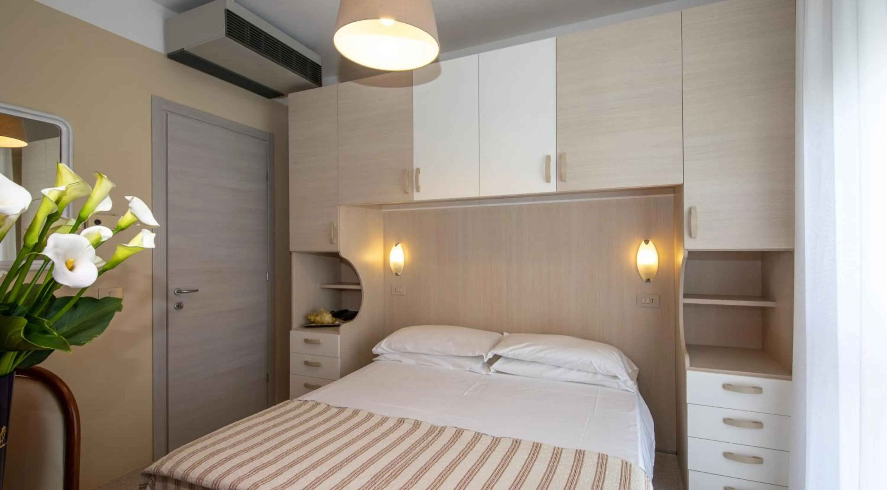 Bed in Acapulco Beach