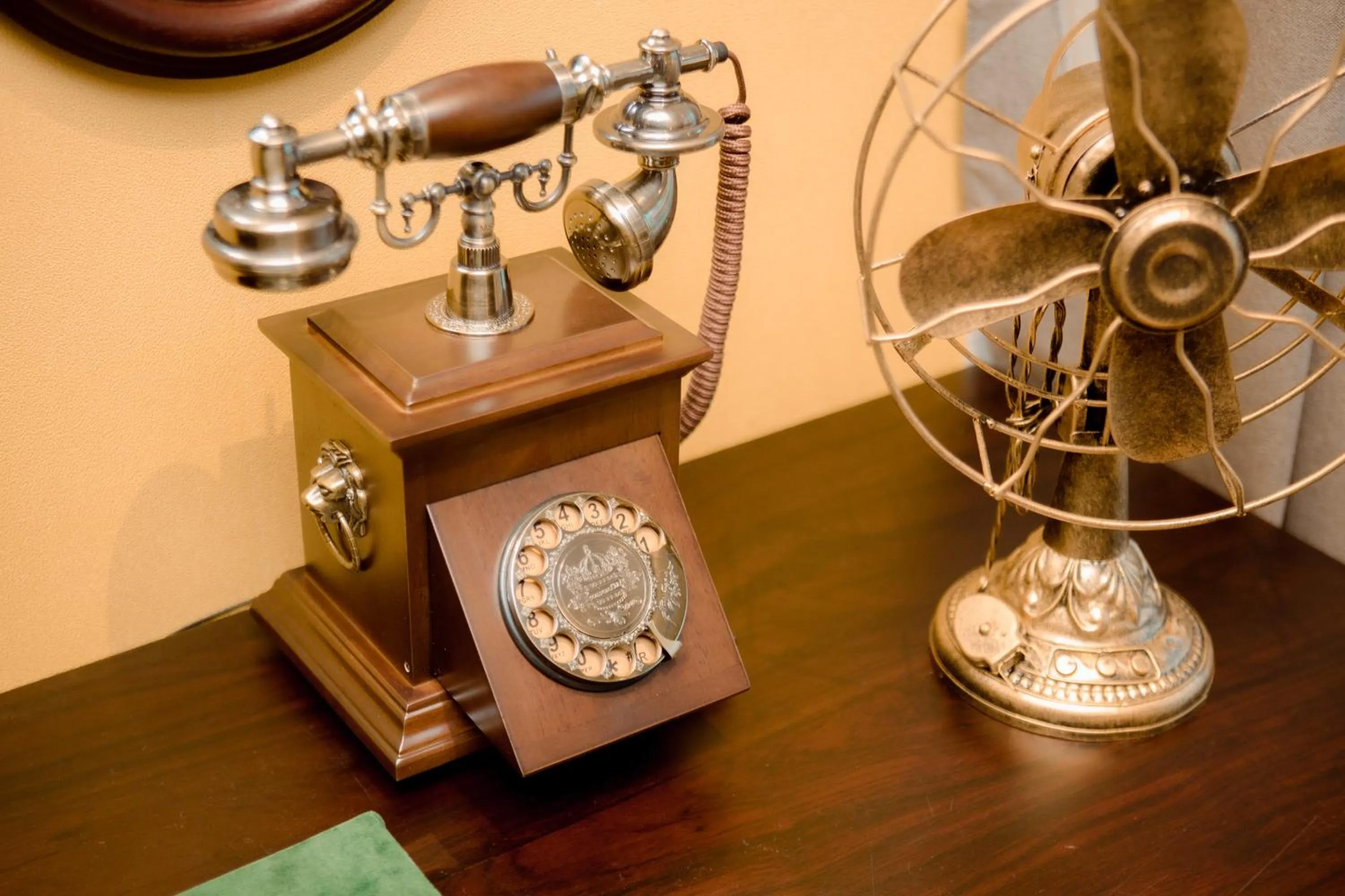 Decorative detail in Indochine Premium Halong Bay