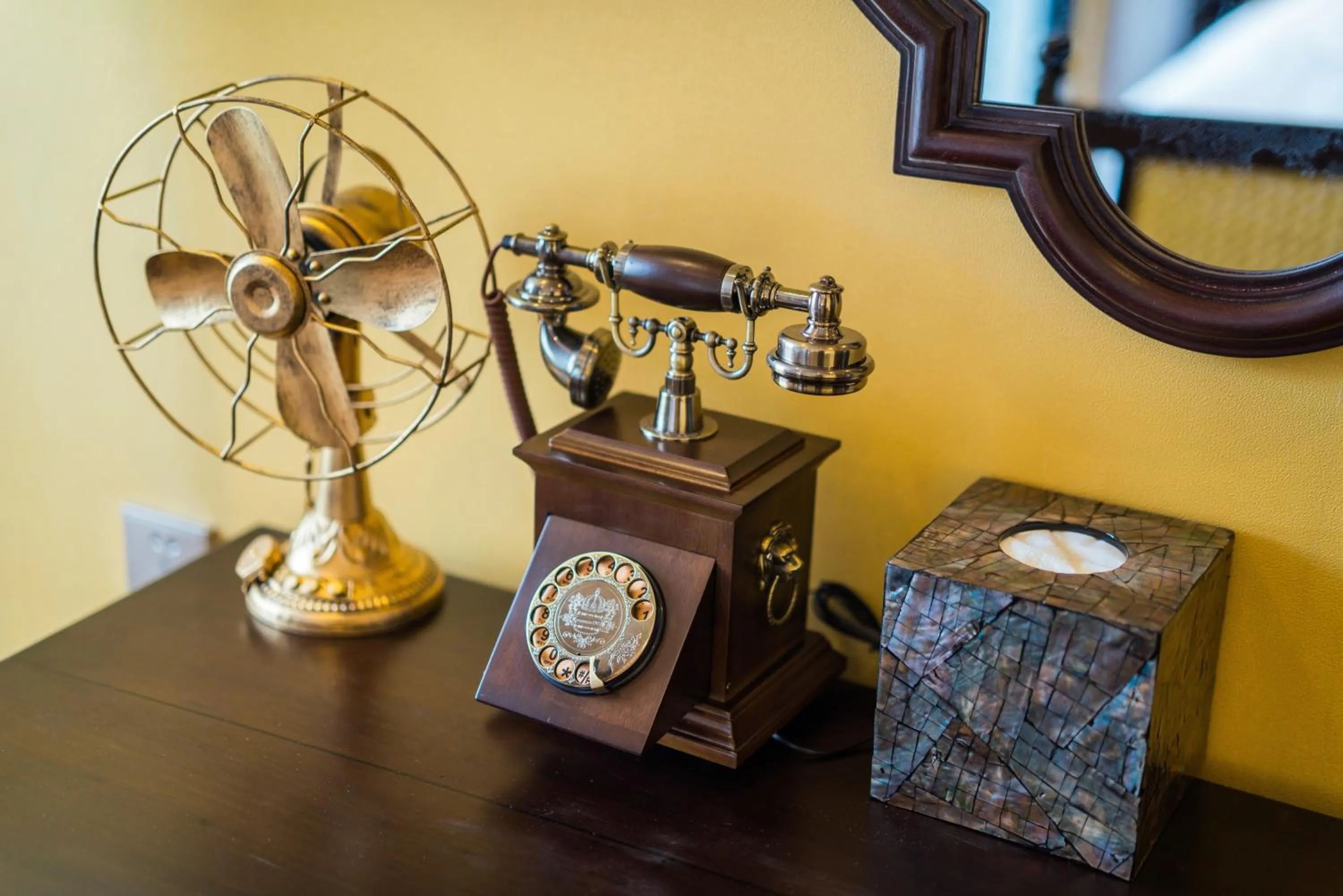 Decorative detail in Indochine Premium Halong Bay