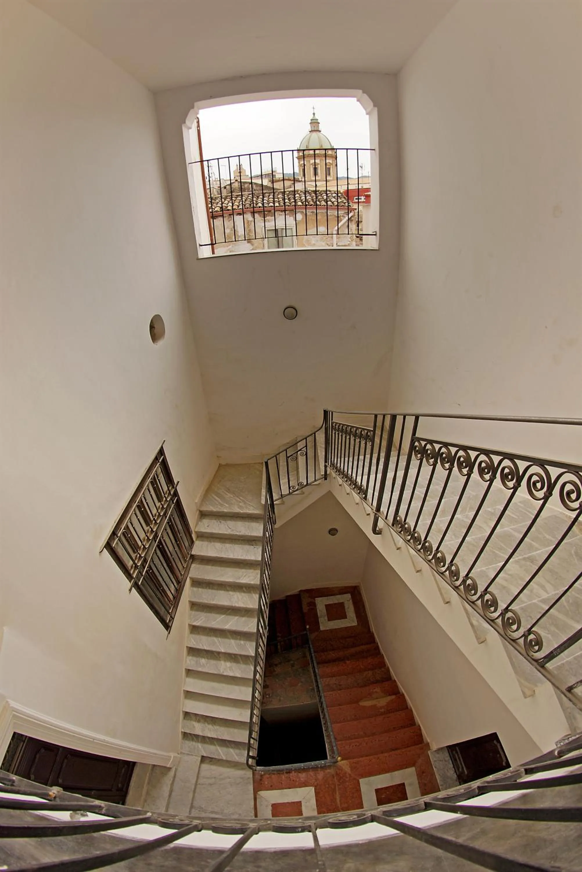 Facade/entrance in La Terrazza sul Centro