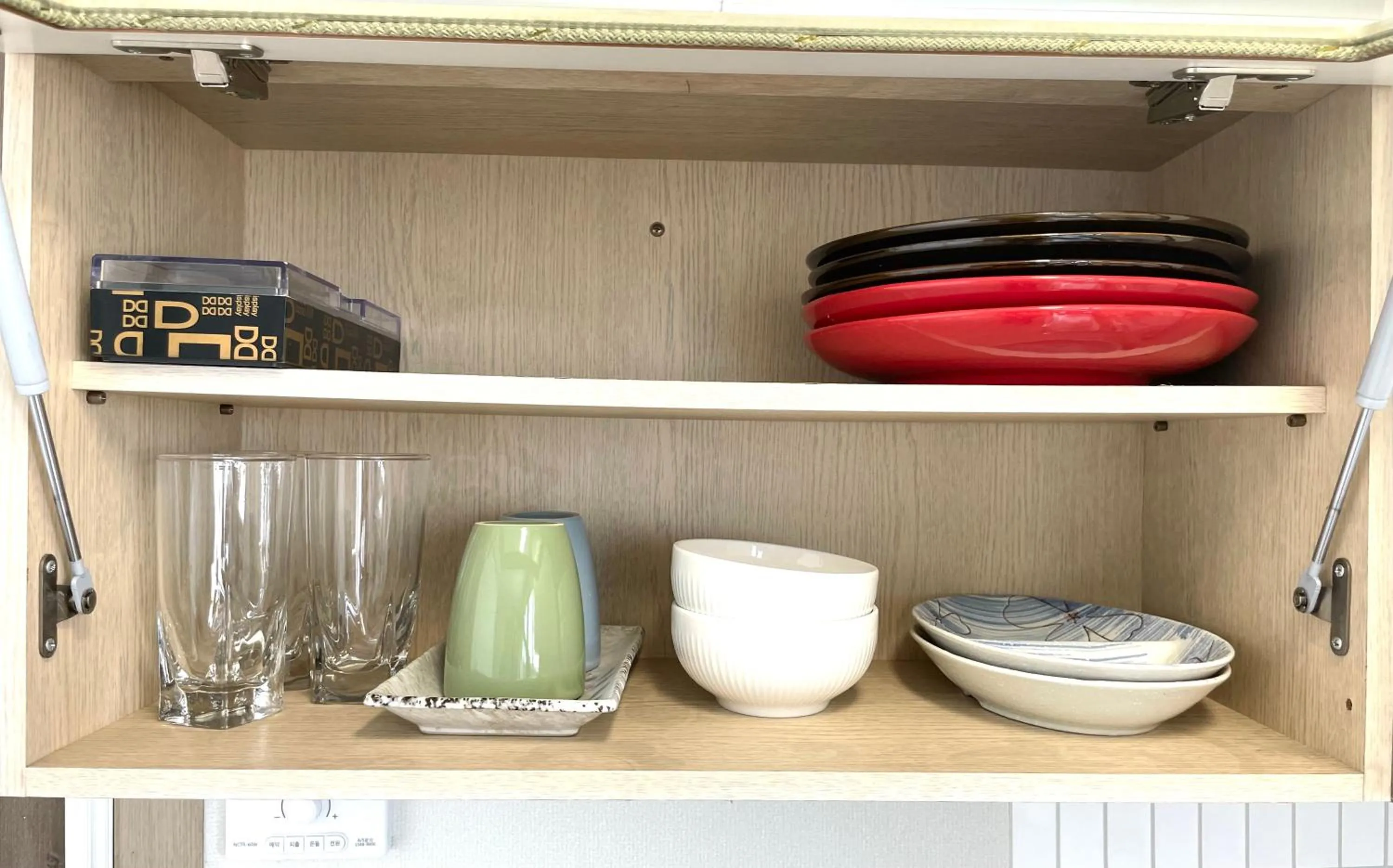Communal kitchen in Danaharu Guesthouse