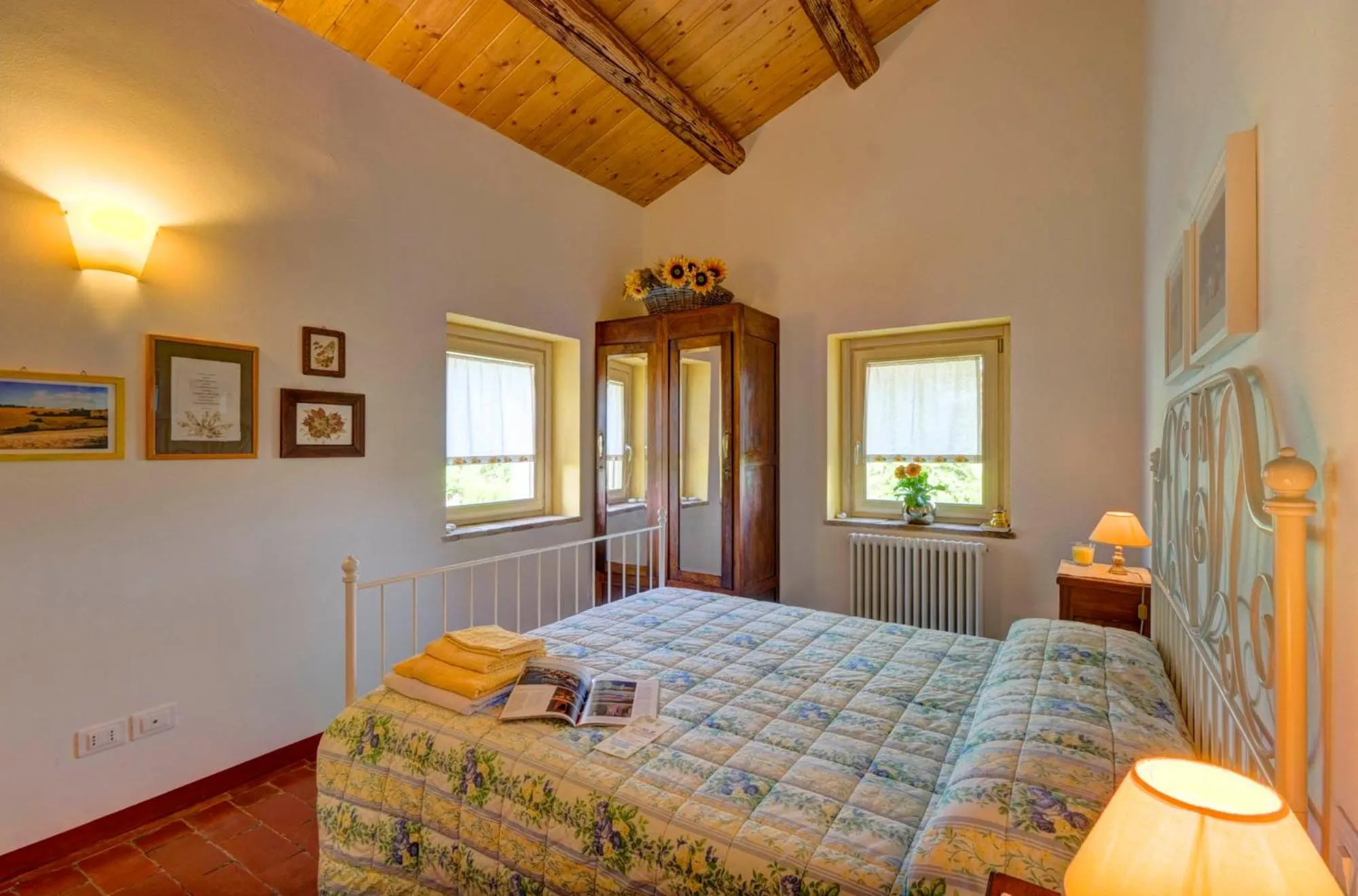 Photo of the whole room, Bed in B&B Campodisole