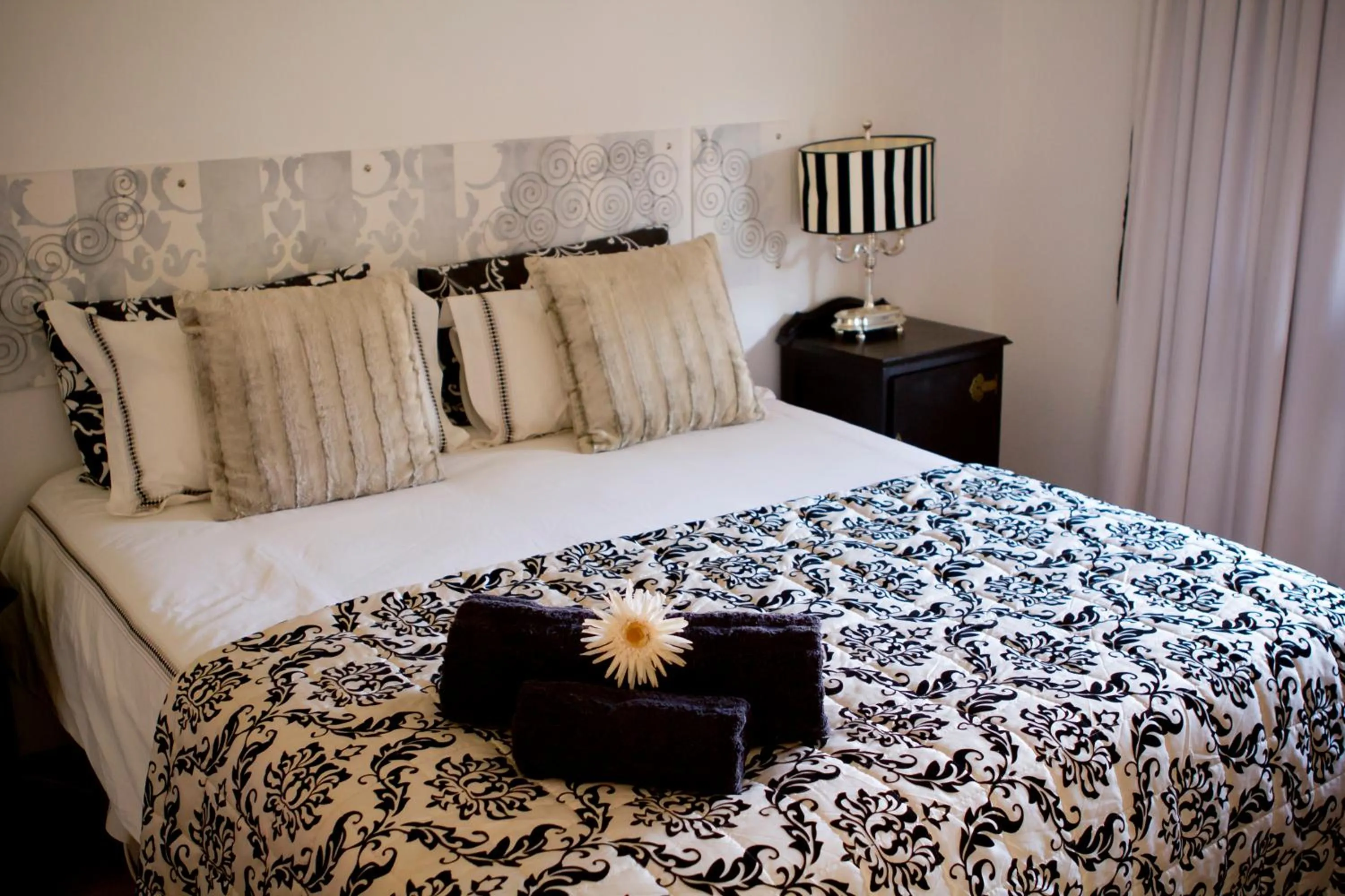 Bed in Villa Mexicana Guesthouse