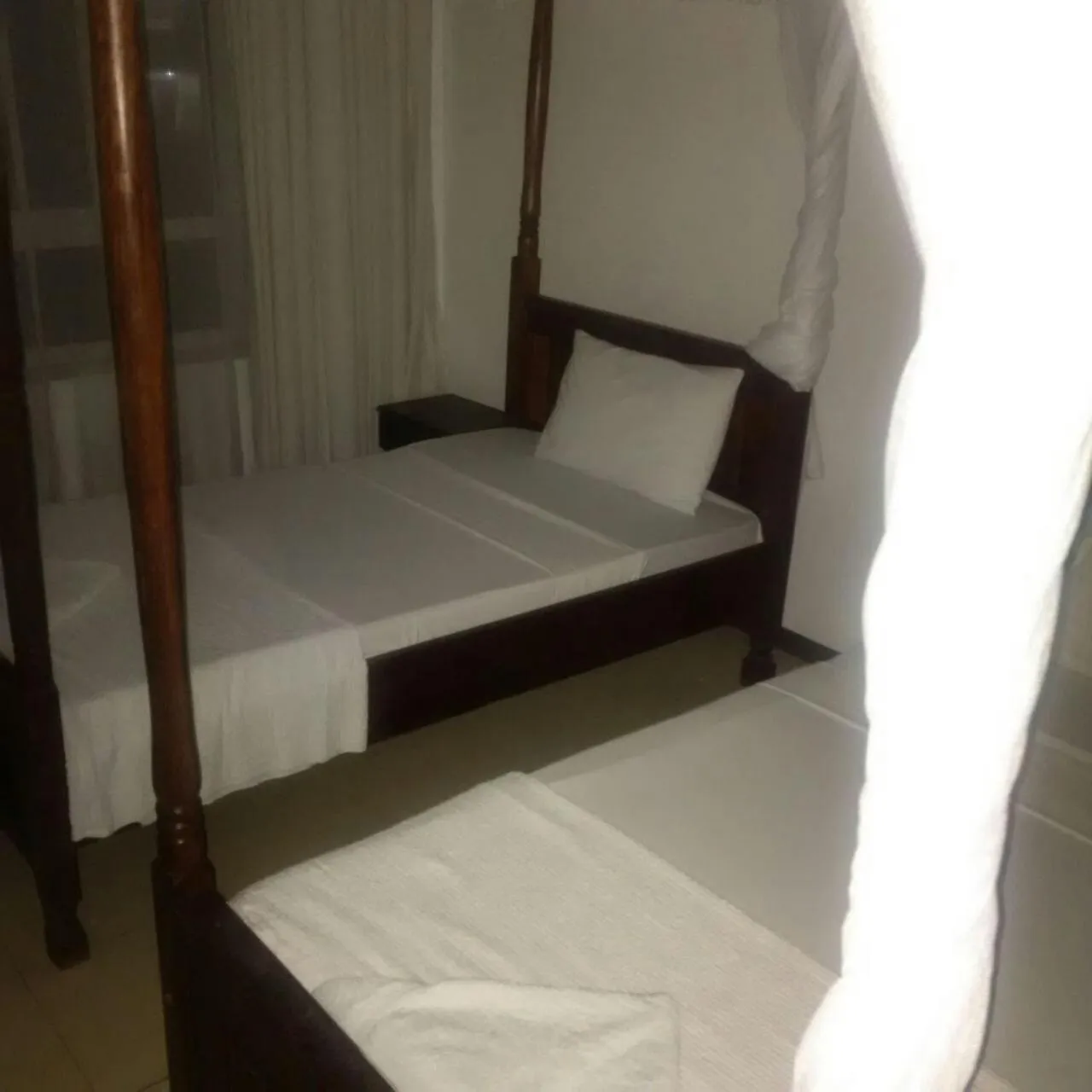 Bed in Moffat Court Boutique Hotel