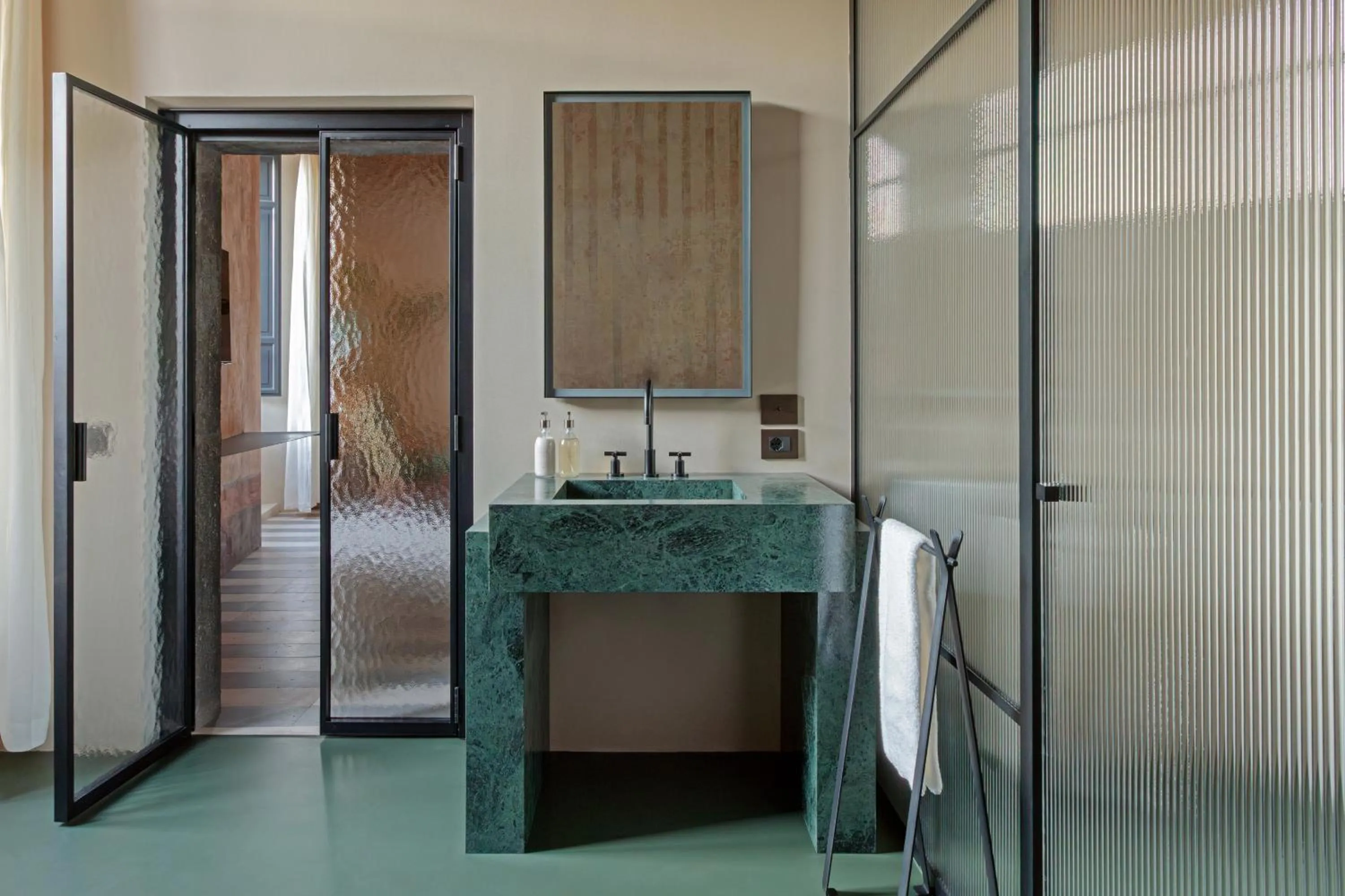 Bathroom in Palazzo Petrvs