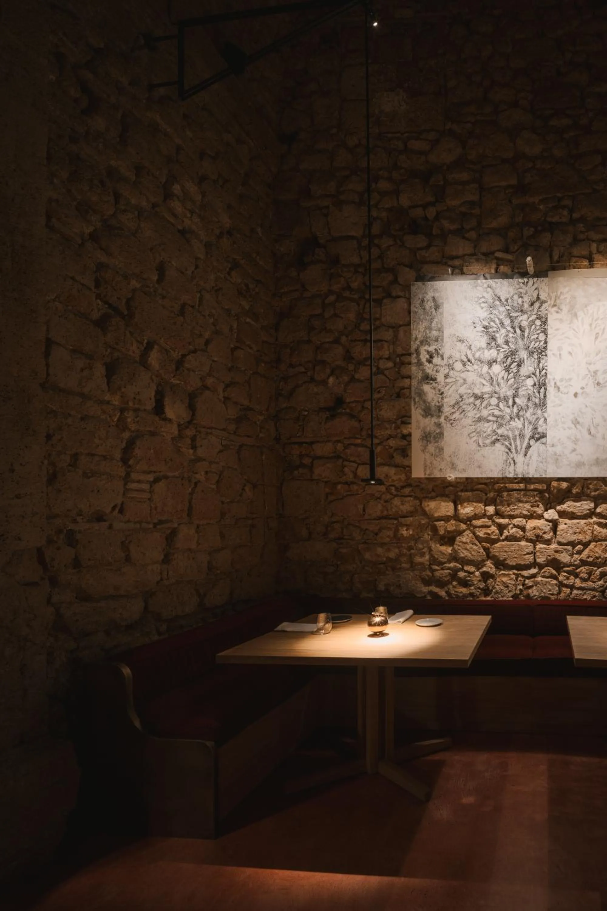 Restaurant/places to eat in Palazzo Petrvs