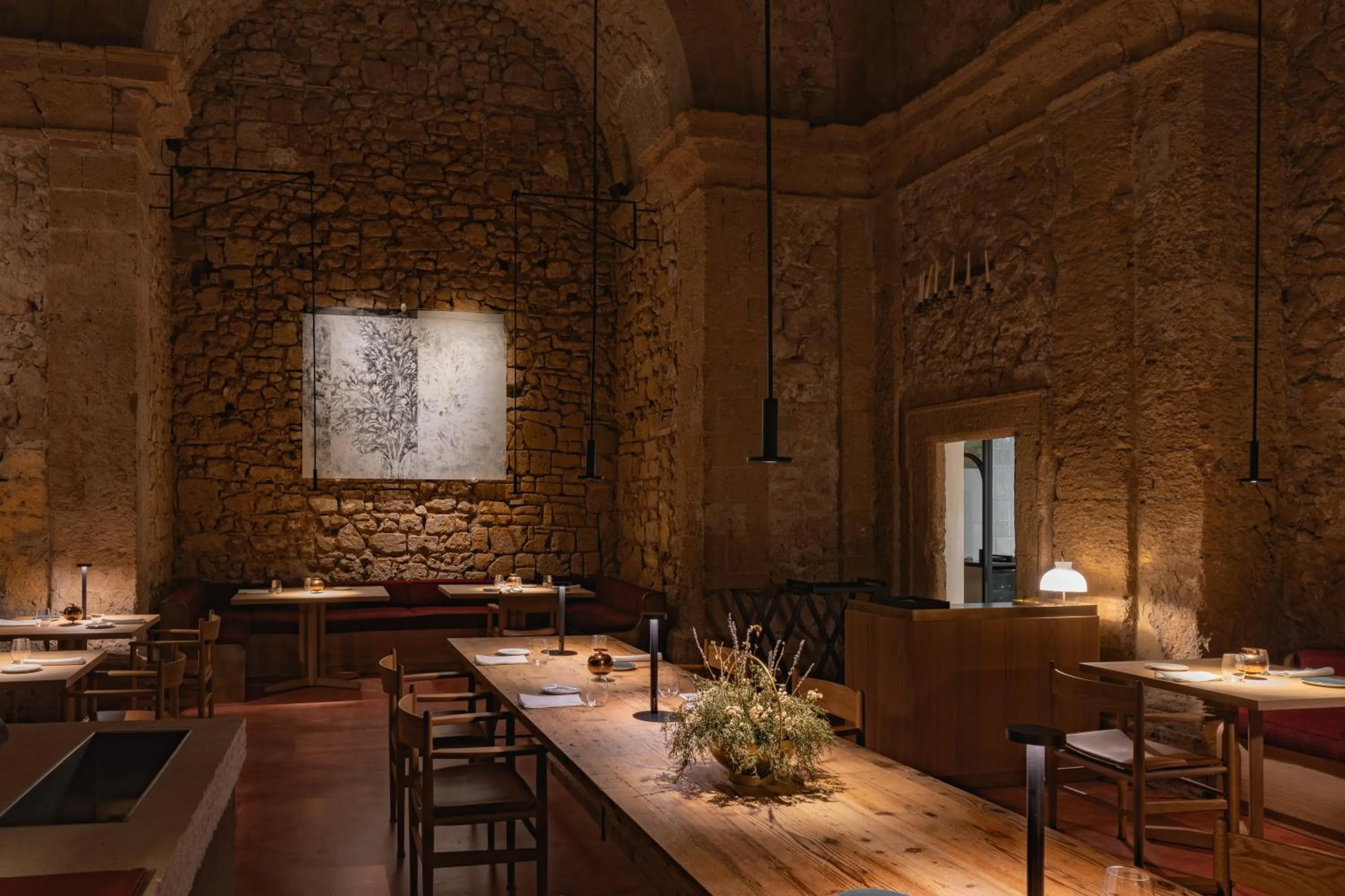 Restaurant/places to eat in Palazzo Petrvs