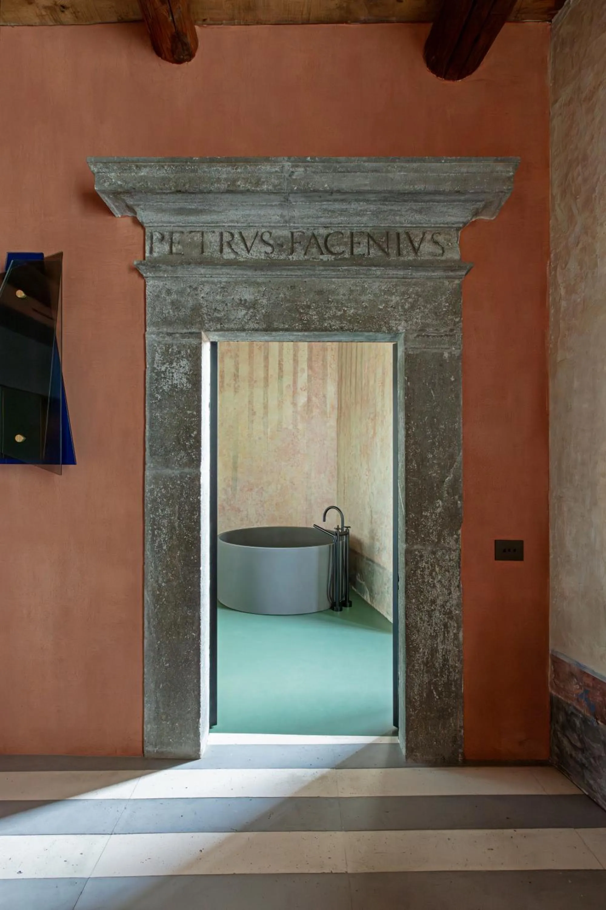 Bathroom, Bed in Palazzo Petrvs