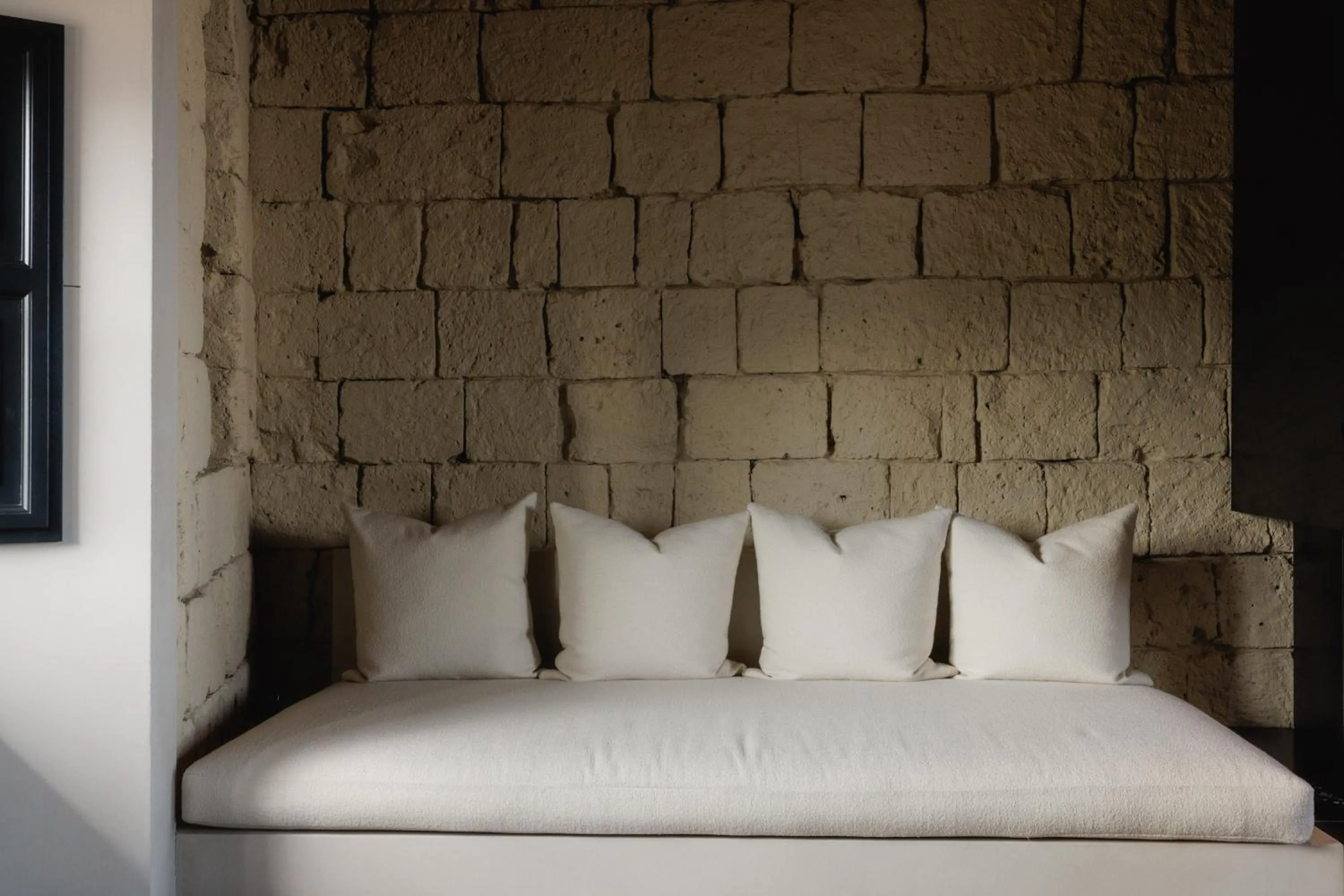 Seating area, Bed in Palazzo Petrvs
