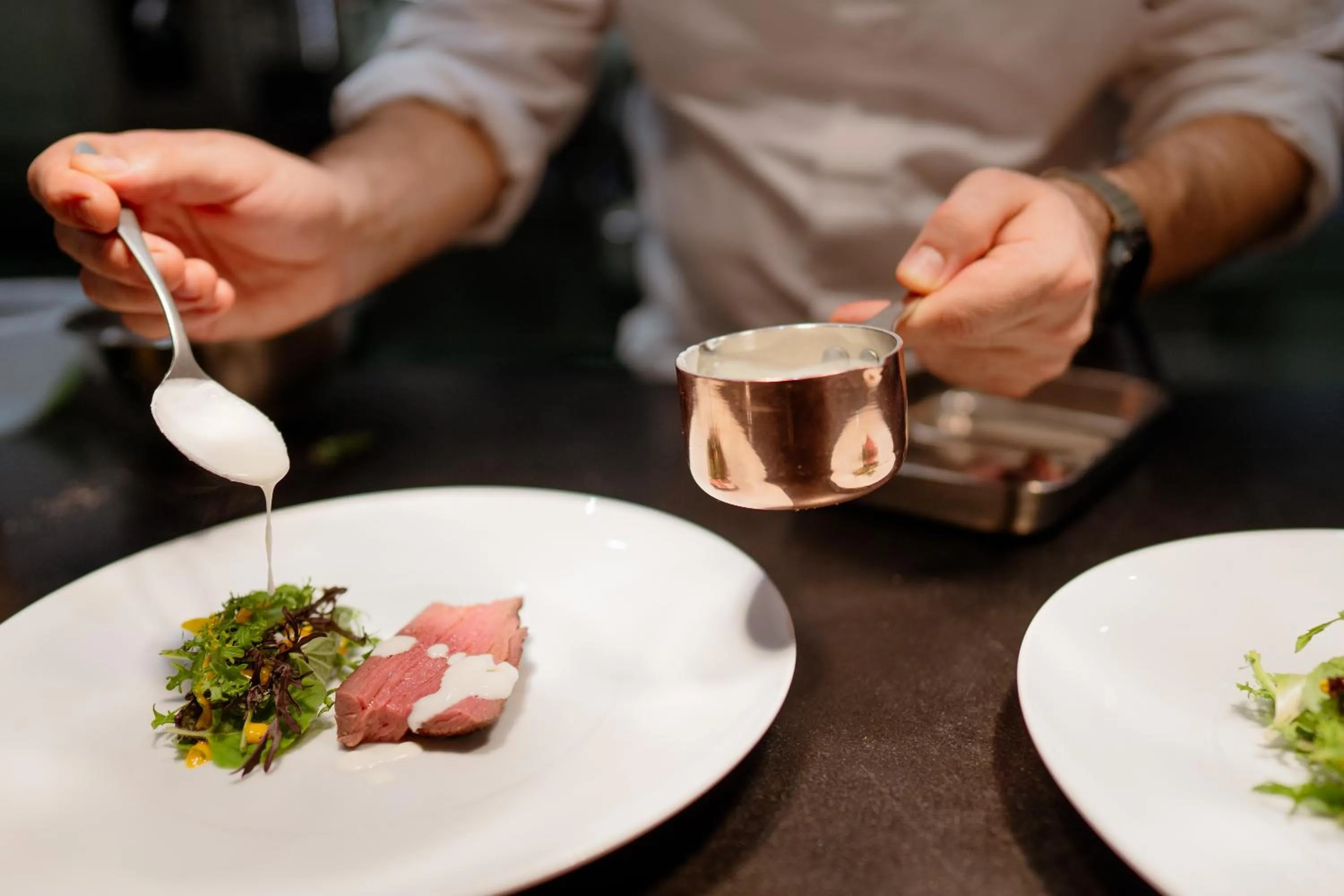 Restaurant/places to eat in Palazzo Petrvs