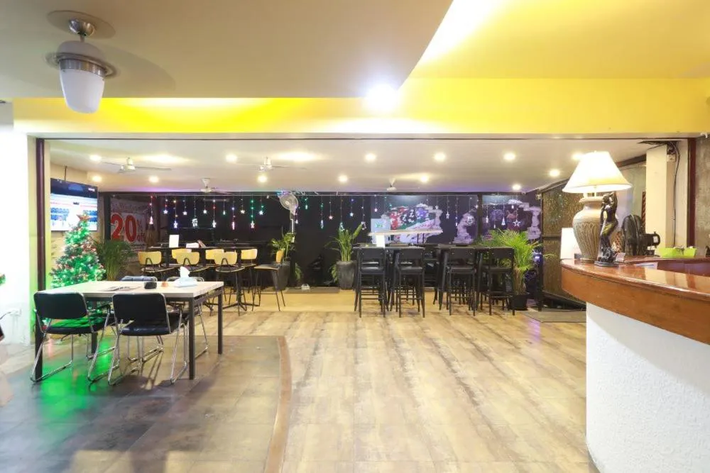 Lobby or reception in Pasadena Lodge