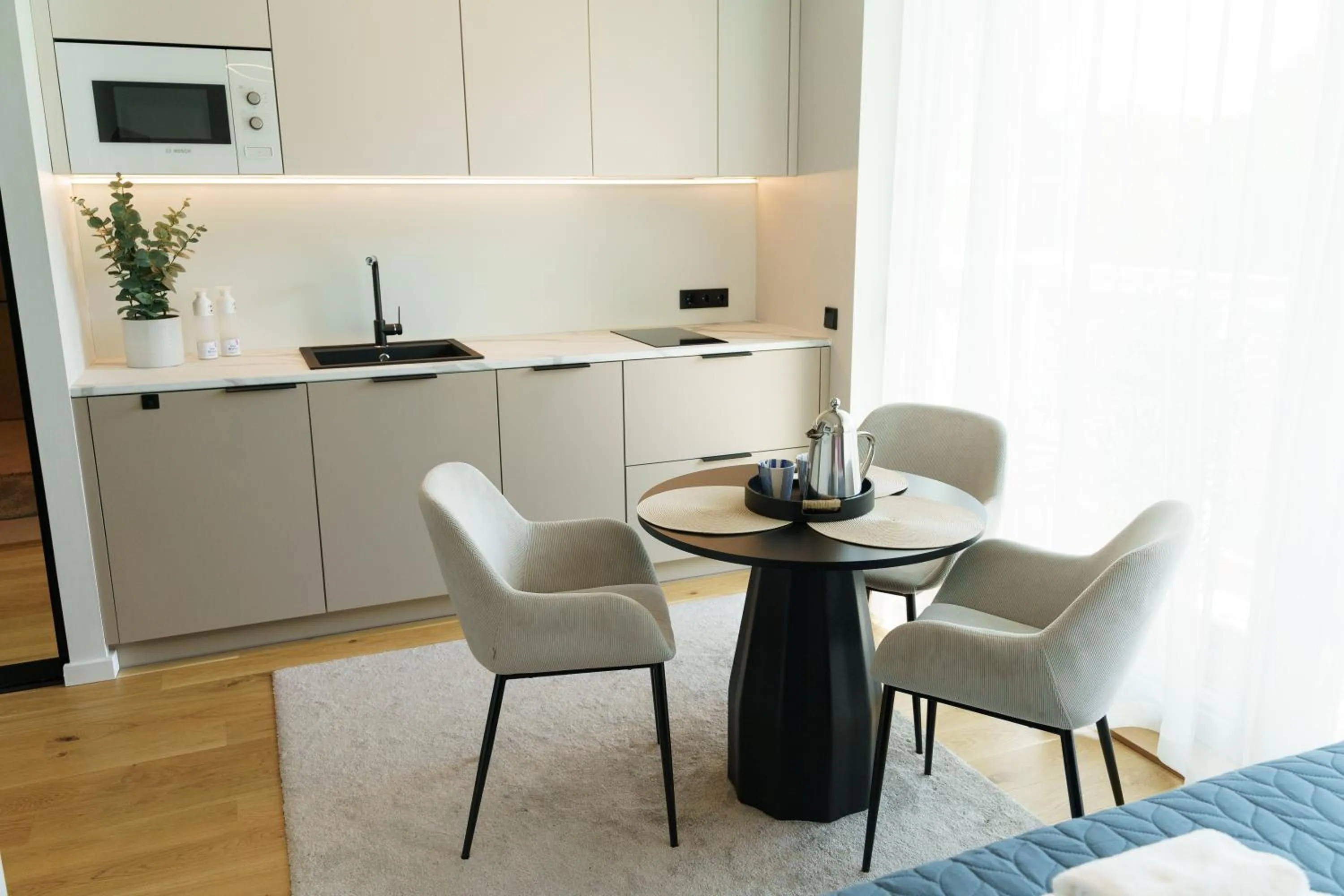 Kitchen or kitchenette in Bob W Pärnu