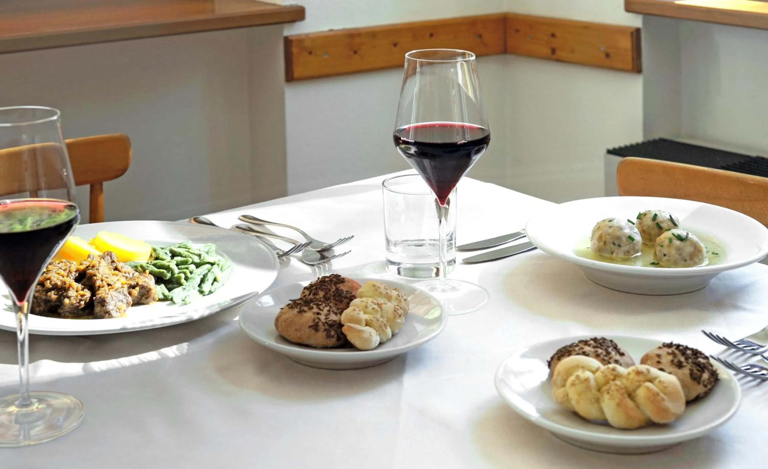 Restaurant/places to eat in Hotel Croda Rossa