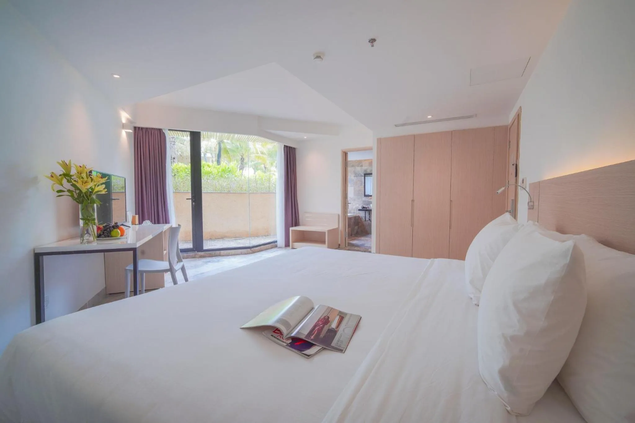 Bed in Temple Da Nang Resort