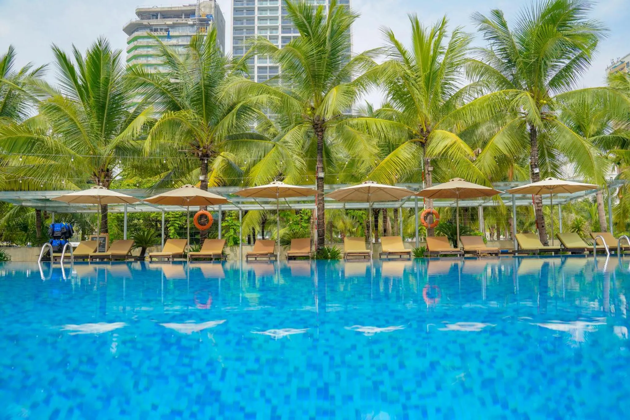 Pool view in Temple Da Nang Resort