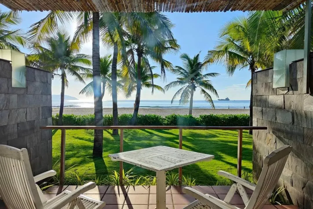 Garden in Temple Da Nang Resort