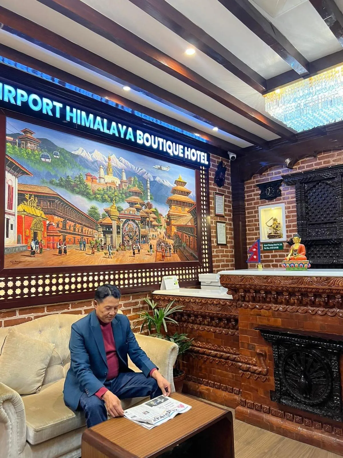 Guests in Airport Himalaya Boutique Hotel