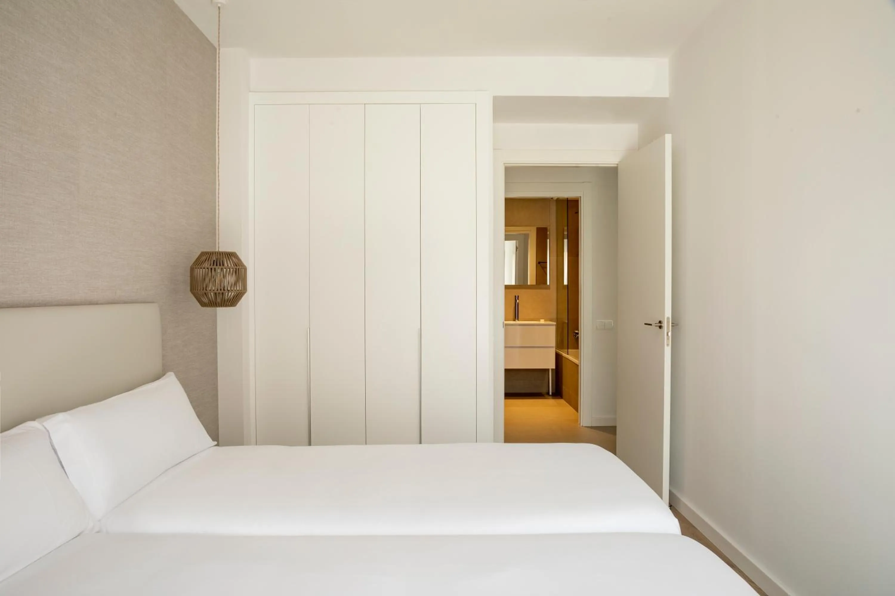 Bed in Europa Apartments