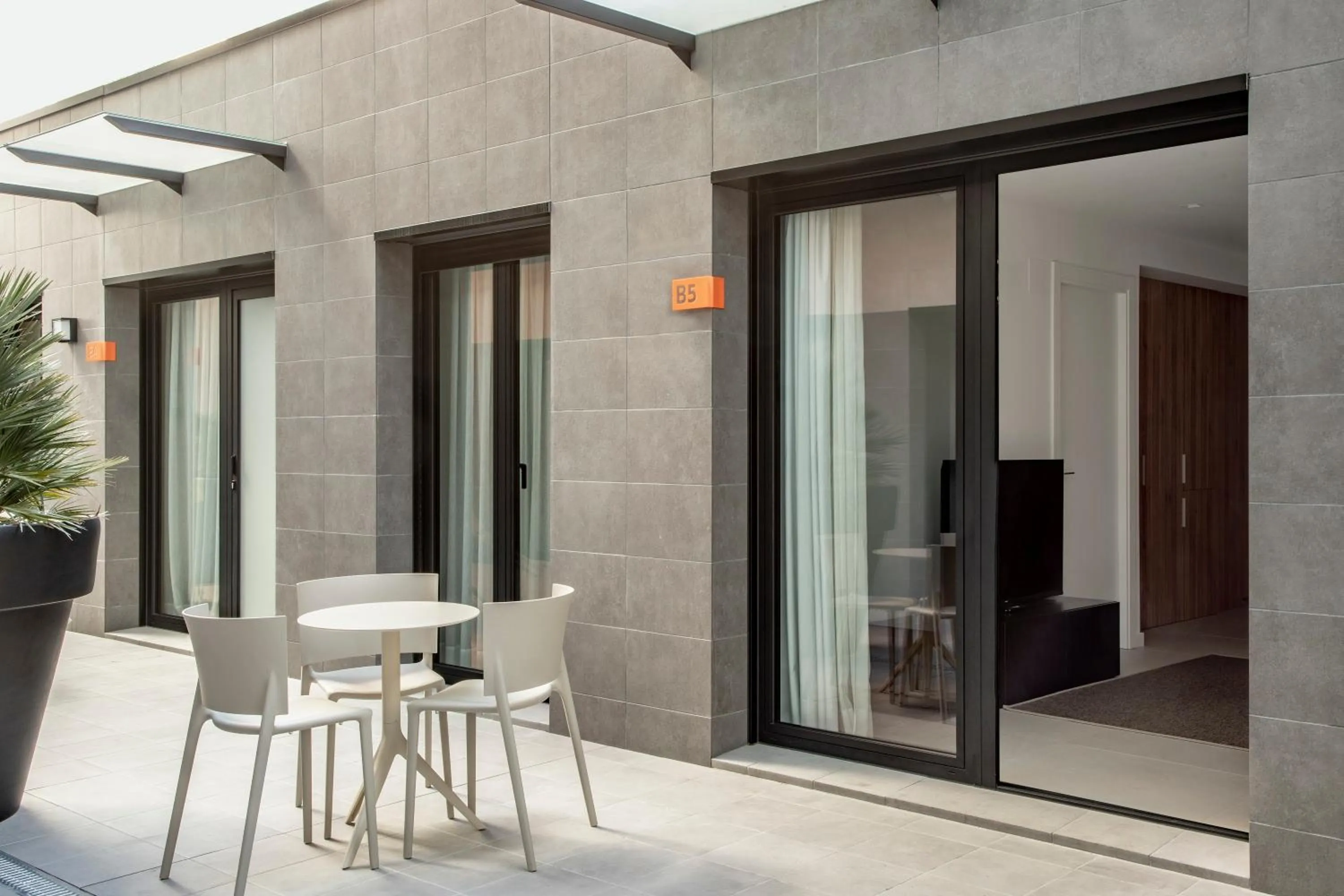 Patio in Europa Apartments