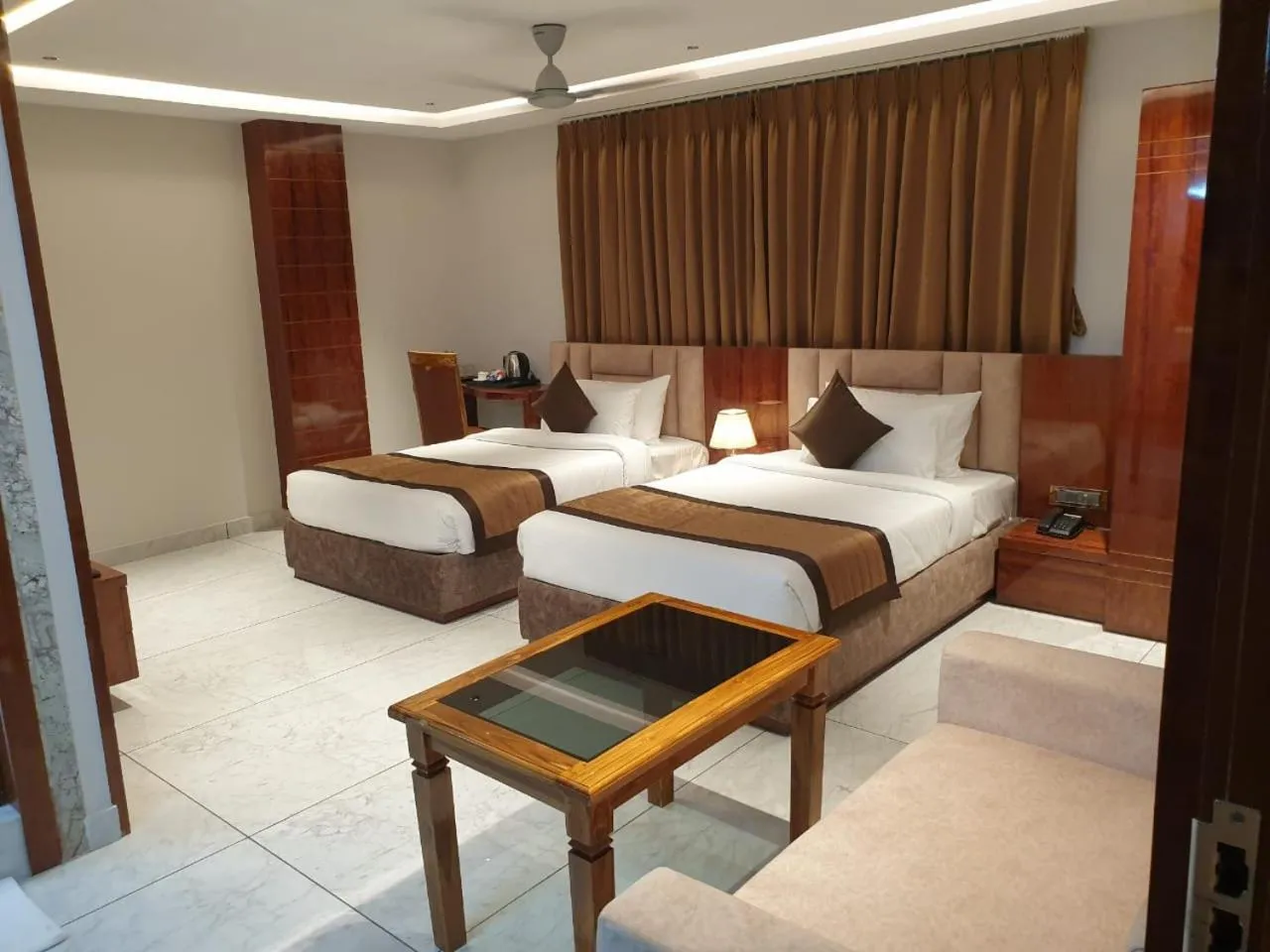 Bed in HOTEL SUNCITY PALACE