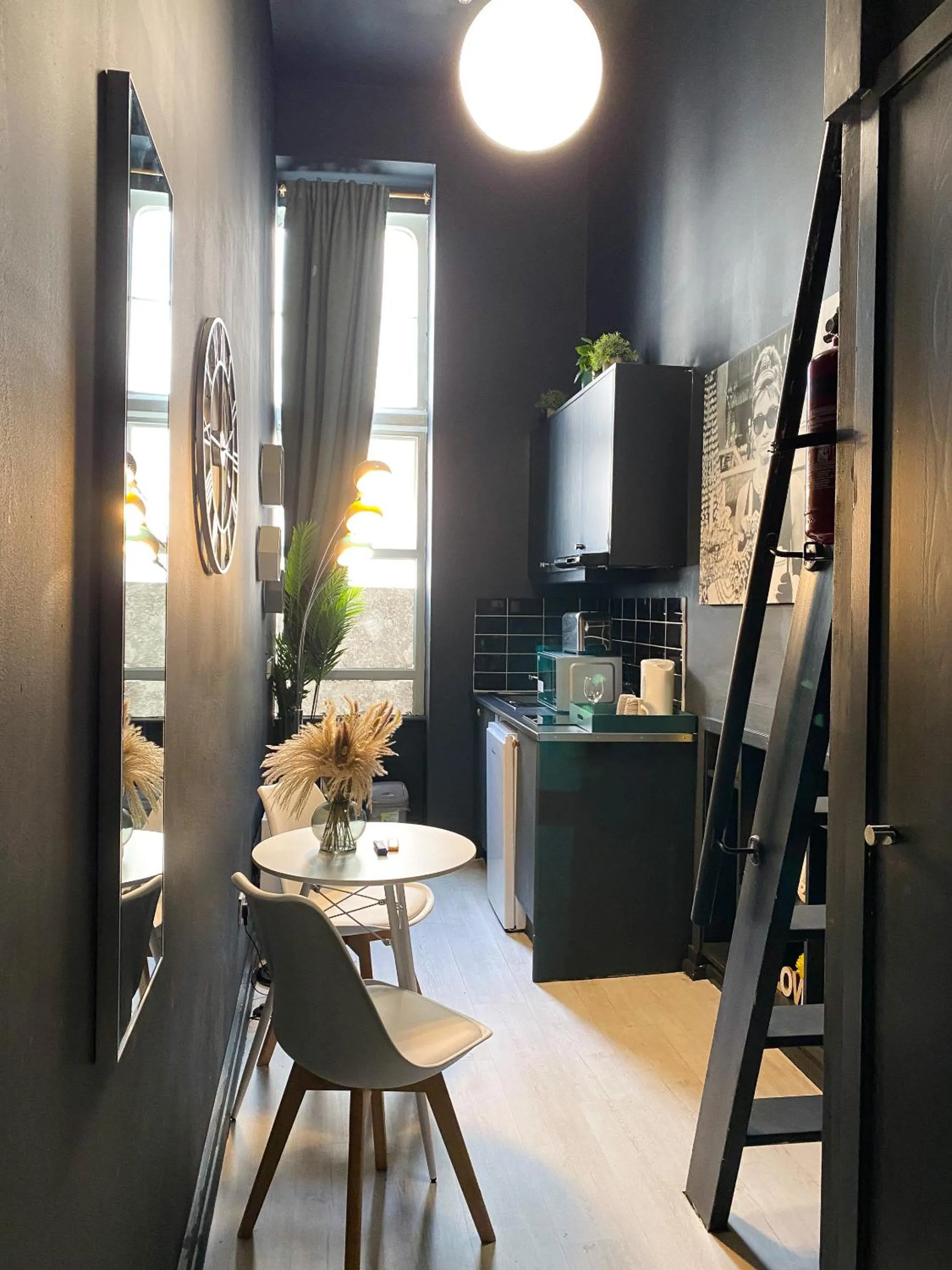 View (from property/room) in Modern Studios Close To Hyde Park