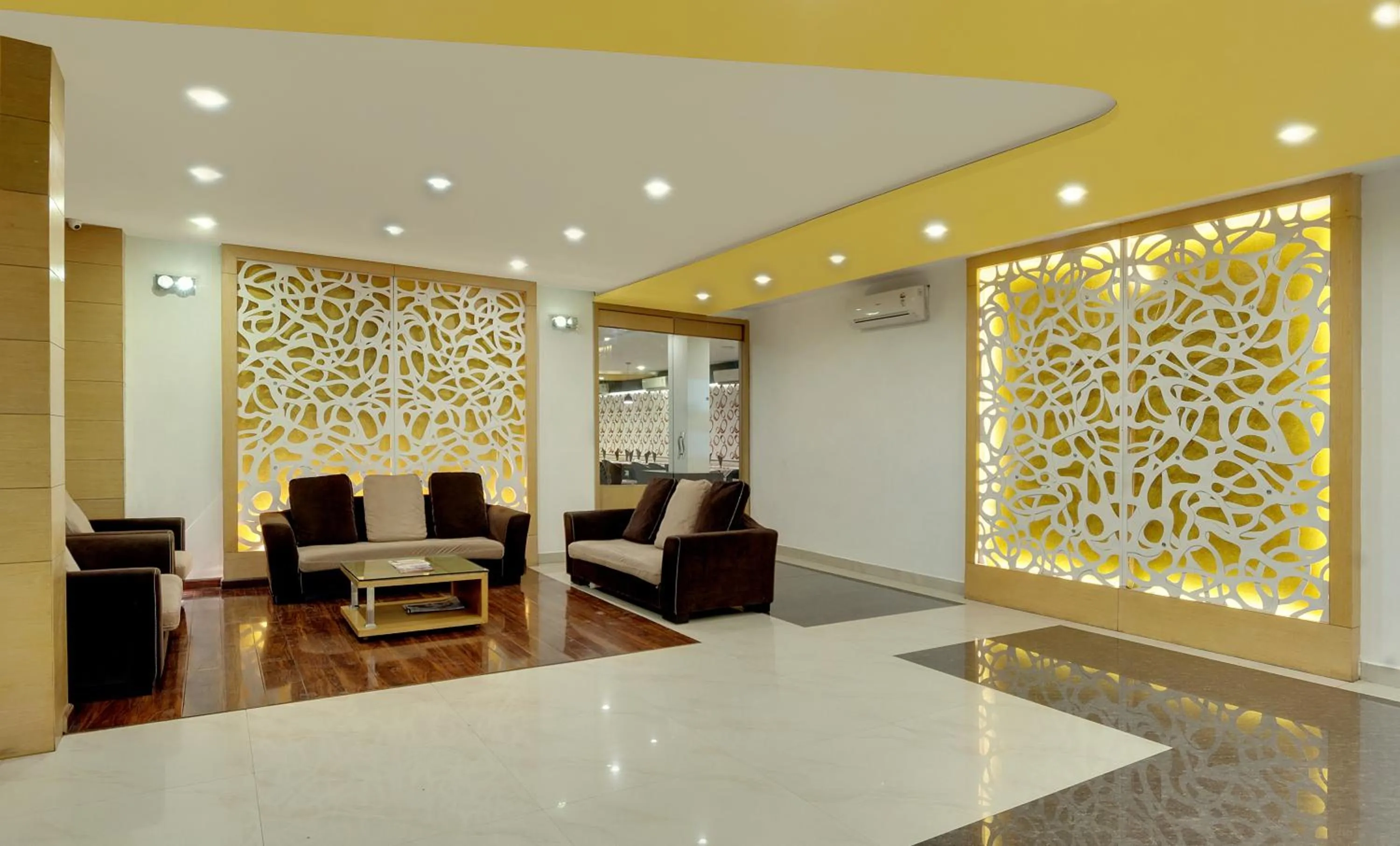 Lobby or reception in Hotel Balaji Central