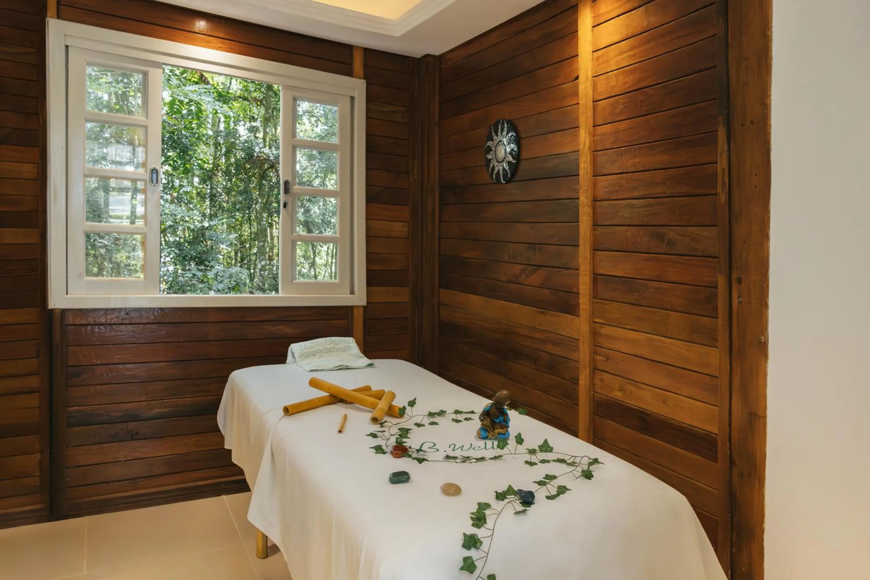 Massage, Bed in Hotel Boutique Vinícola Araucária by Slaviero Hotéis