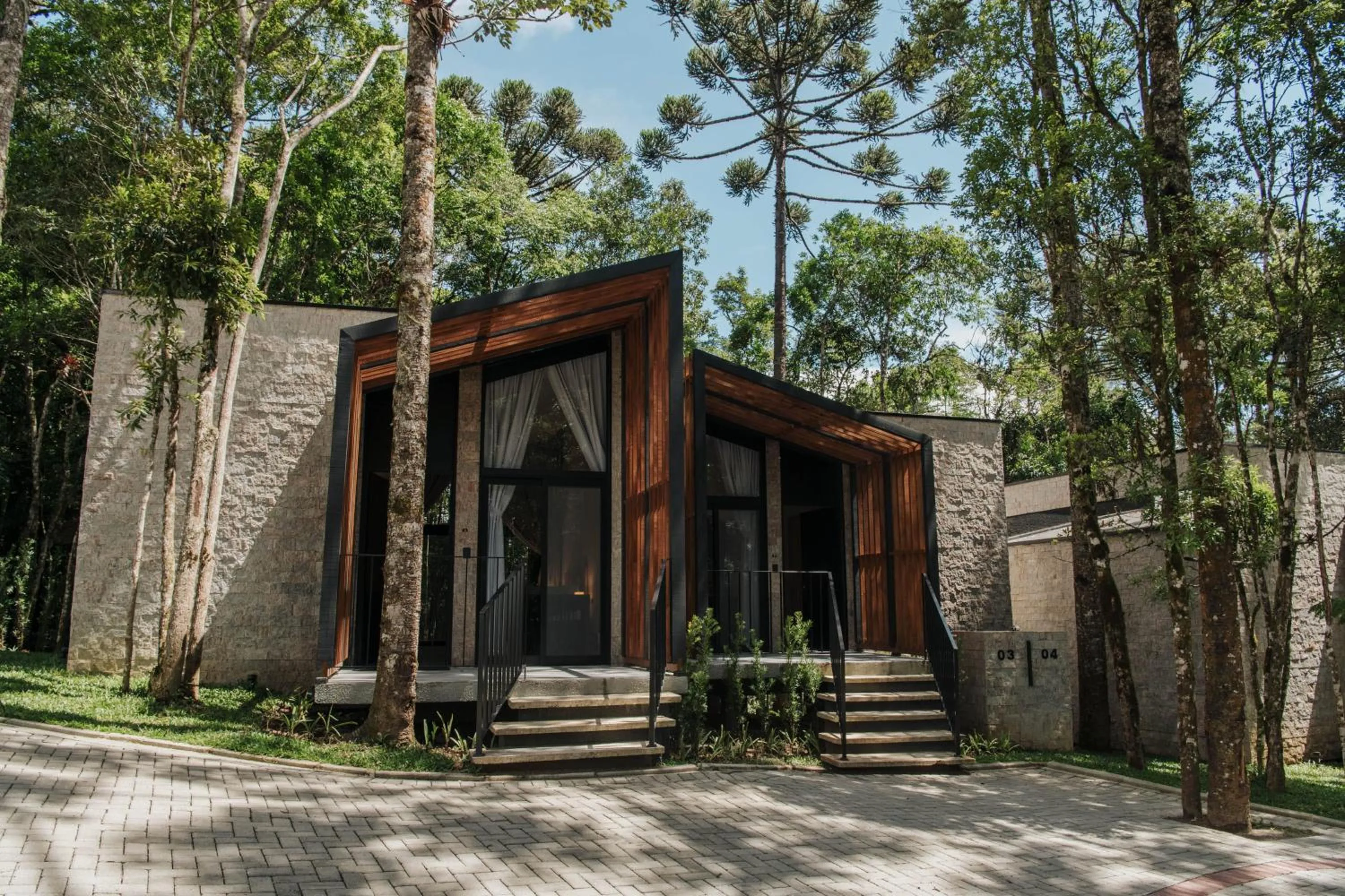 Facade/entrance in Hotel Boutique Vinícola Araucária by Slaviero Hotéis