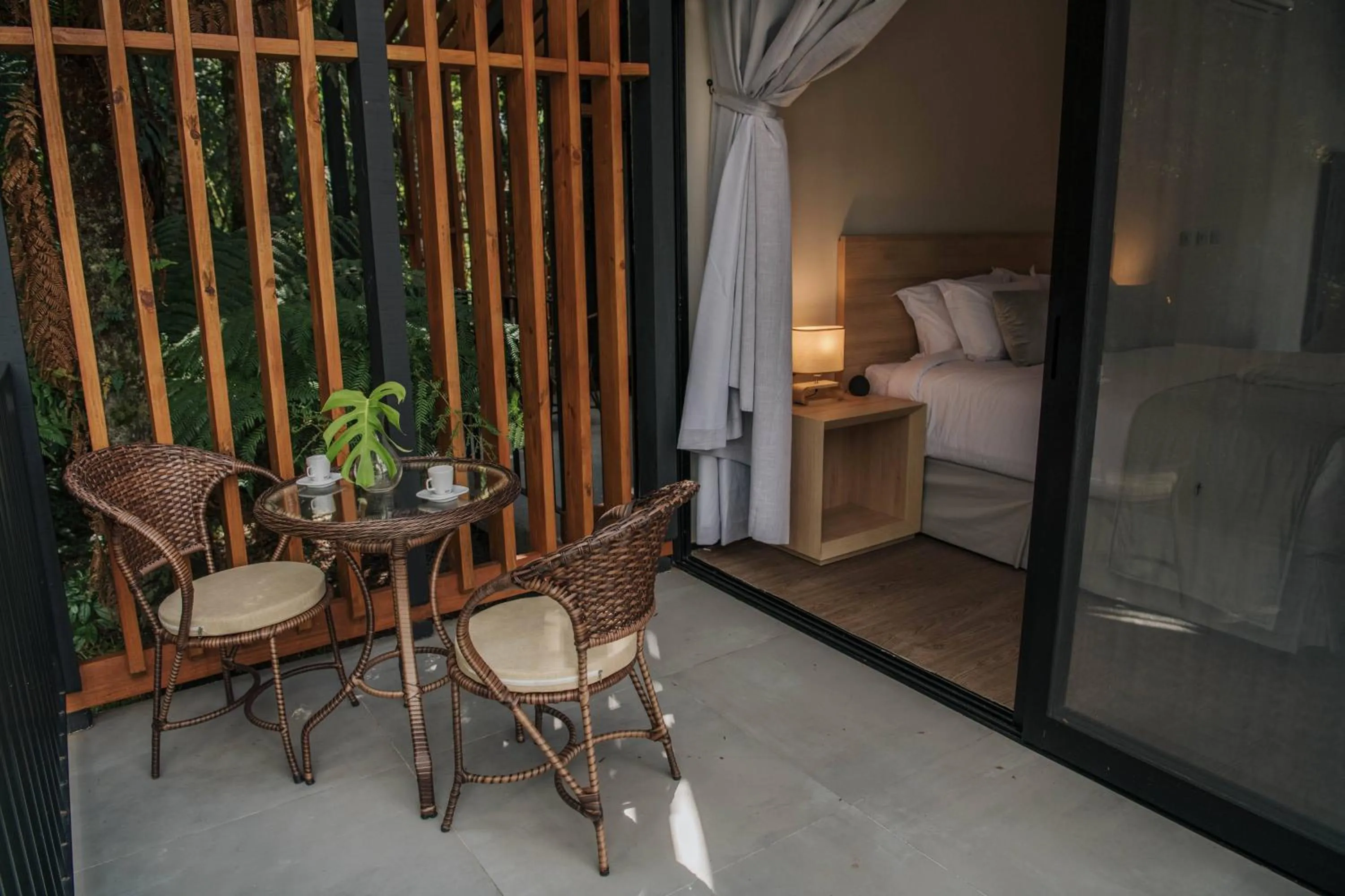 Bedroom, Bed in Hotel Boutique Vinícola Araucária by Slaviero Hotéis