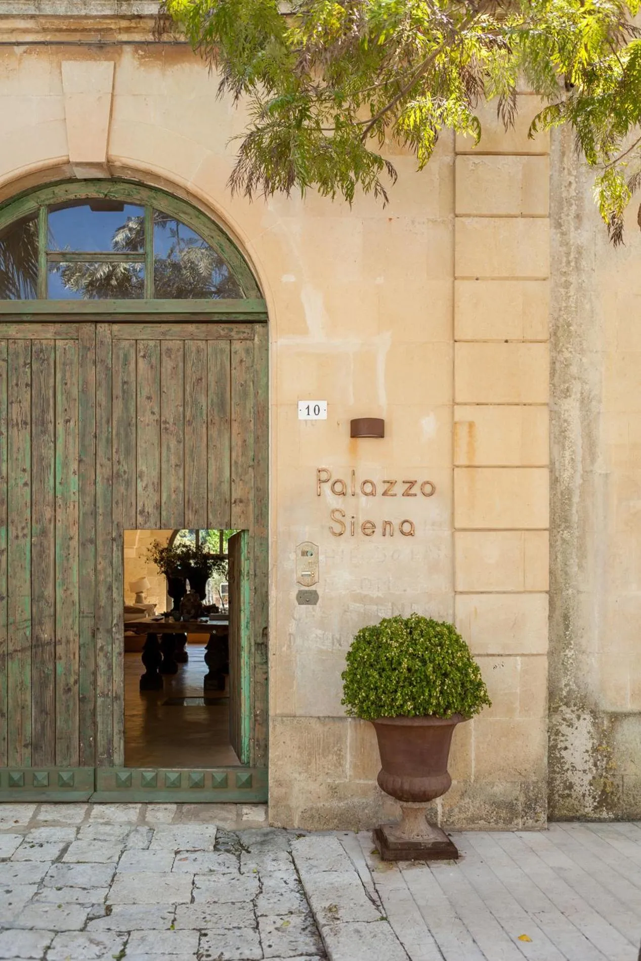 Property building in Palazzo Siena - Home & More