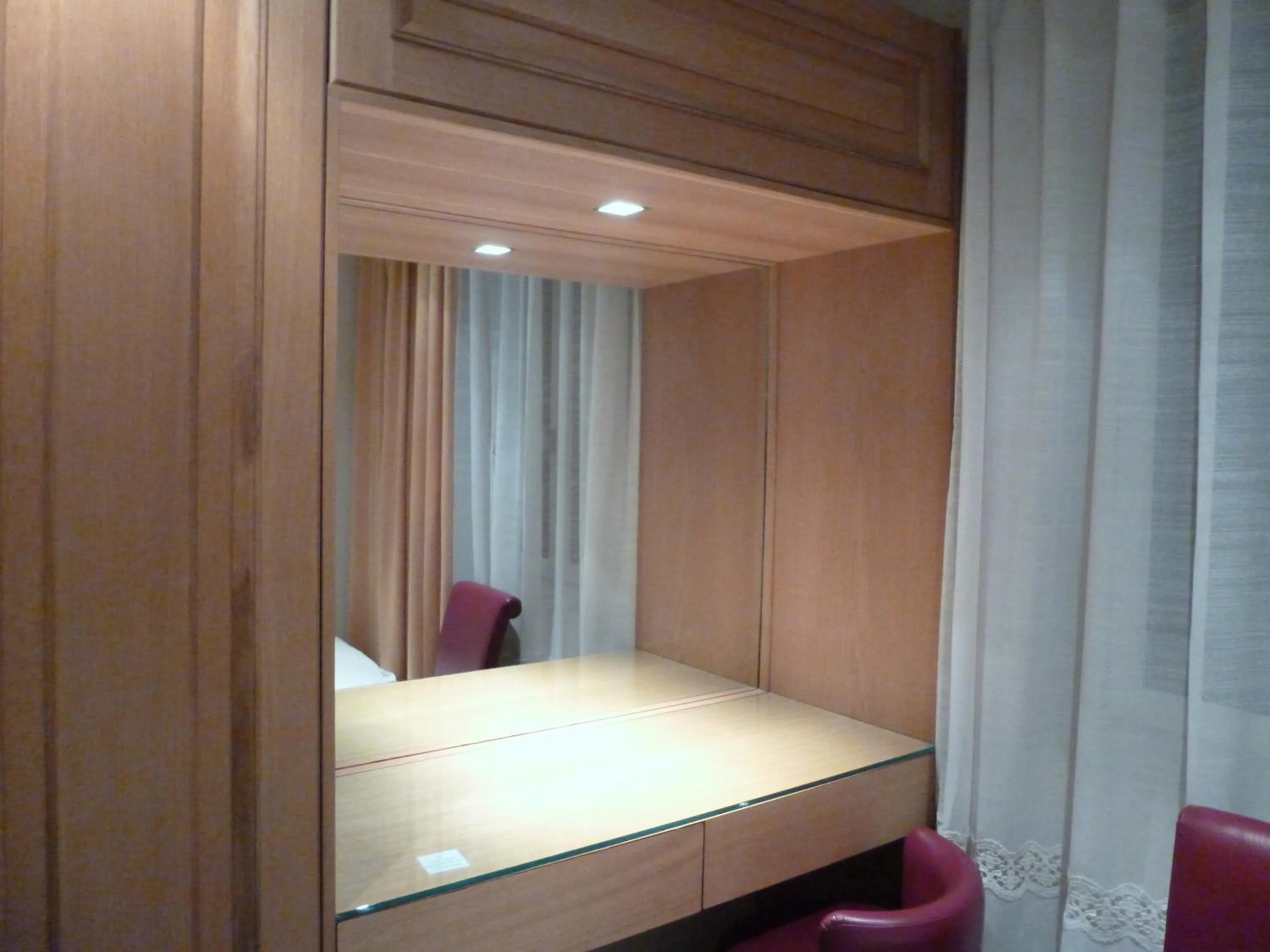 Seating area, Bed in Hôtel du Vieux Marais