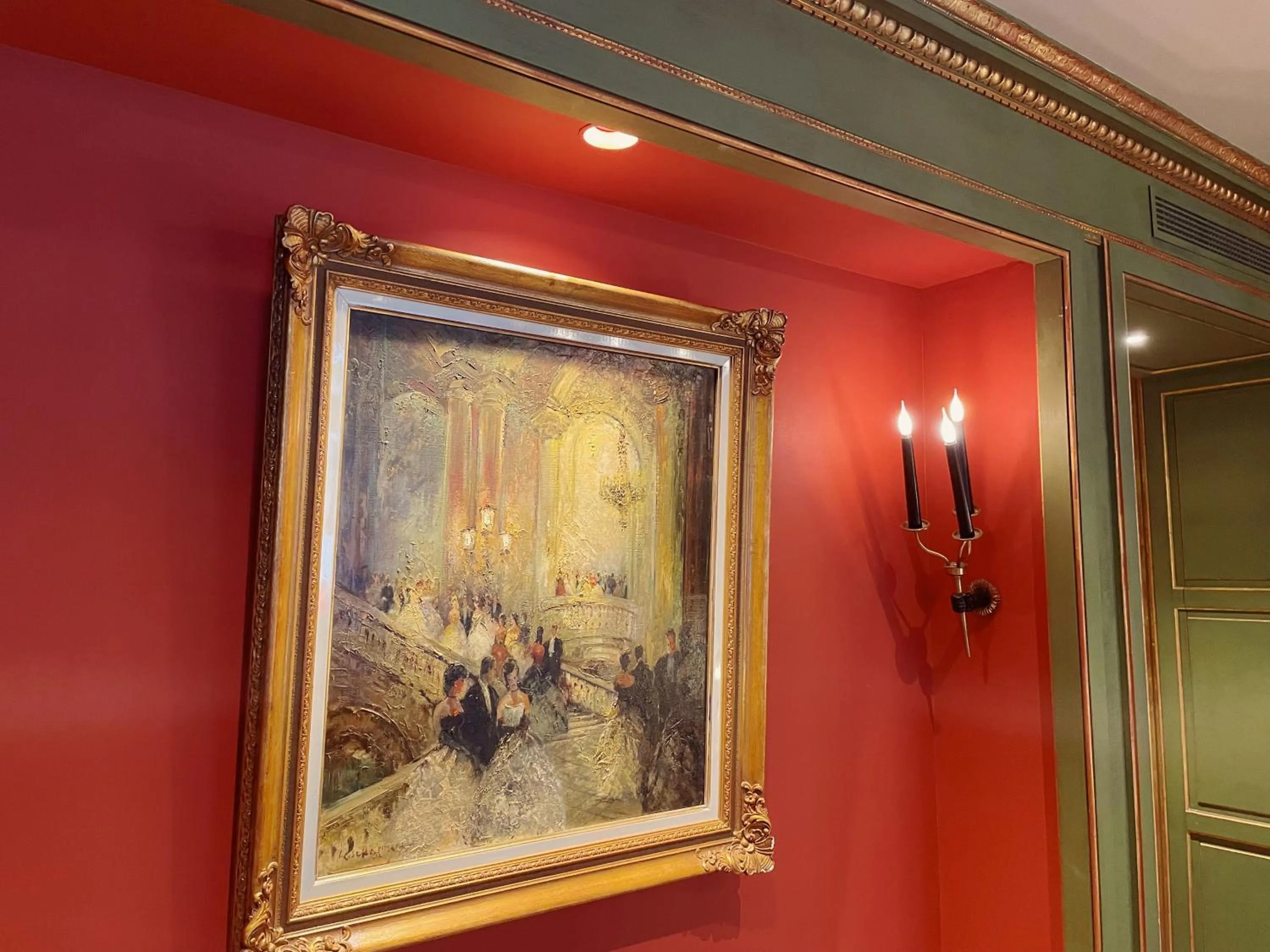 Decorative detail in Hôtel du Vieux Marais