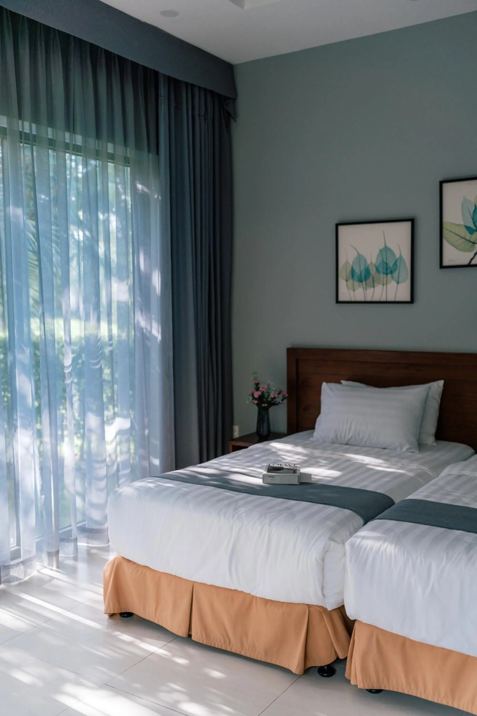 Bed in Emerald Garden Retreat