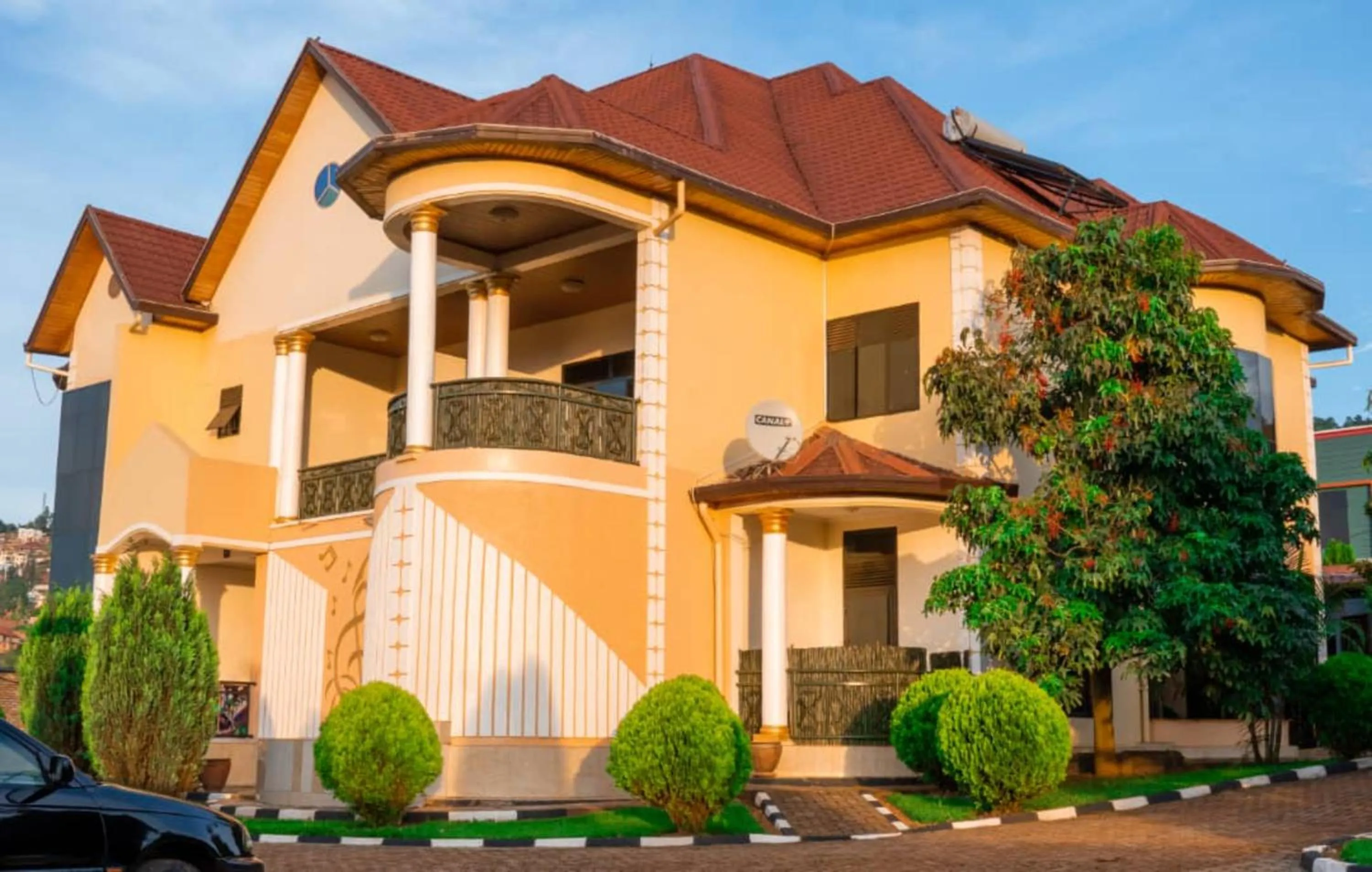 Property building in Amariah Villa