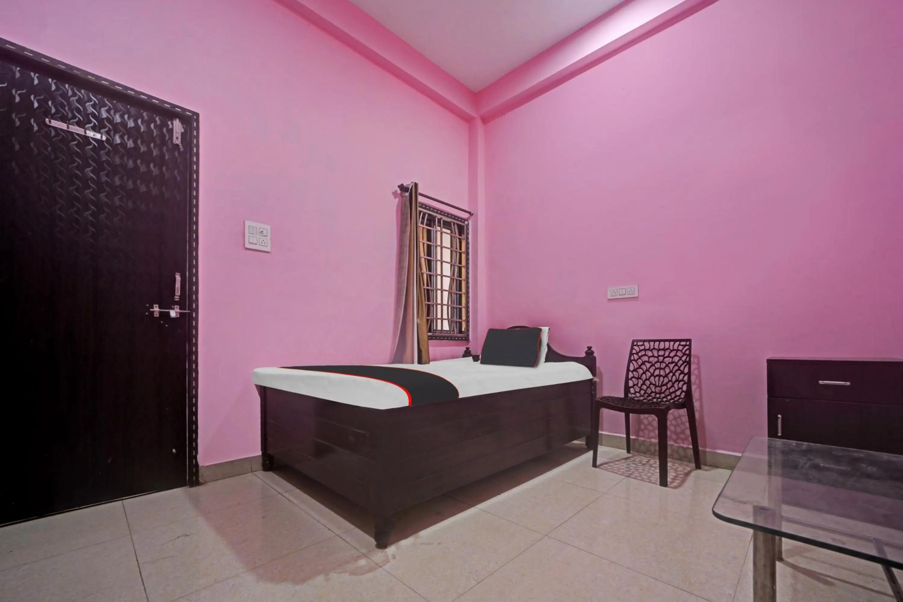 Bedroom, Bed in Super Hotel O Air Palace