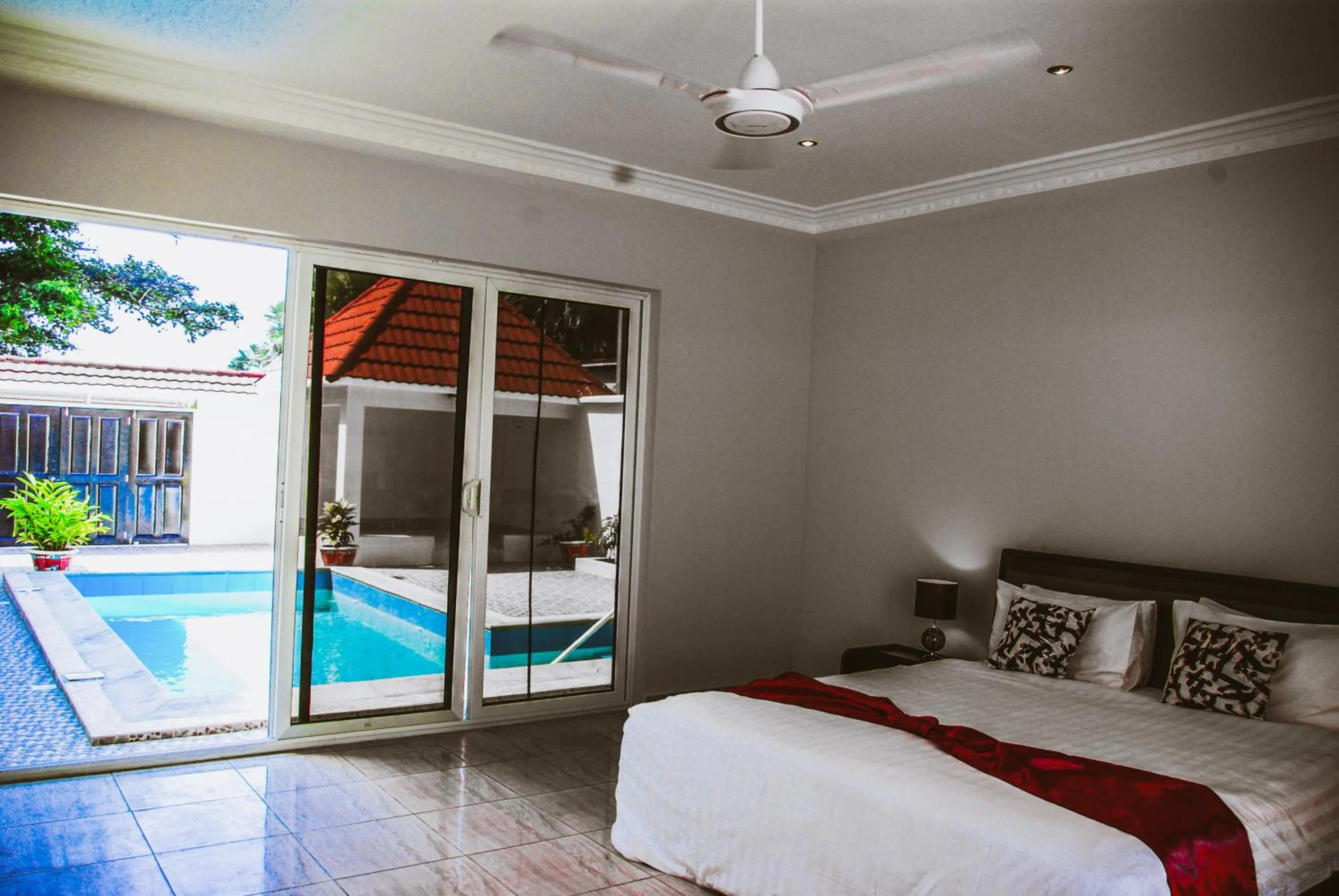 Pool view, Bed in Kololi Beach Resort