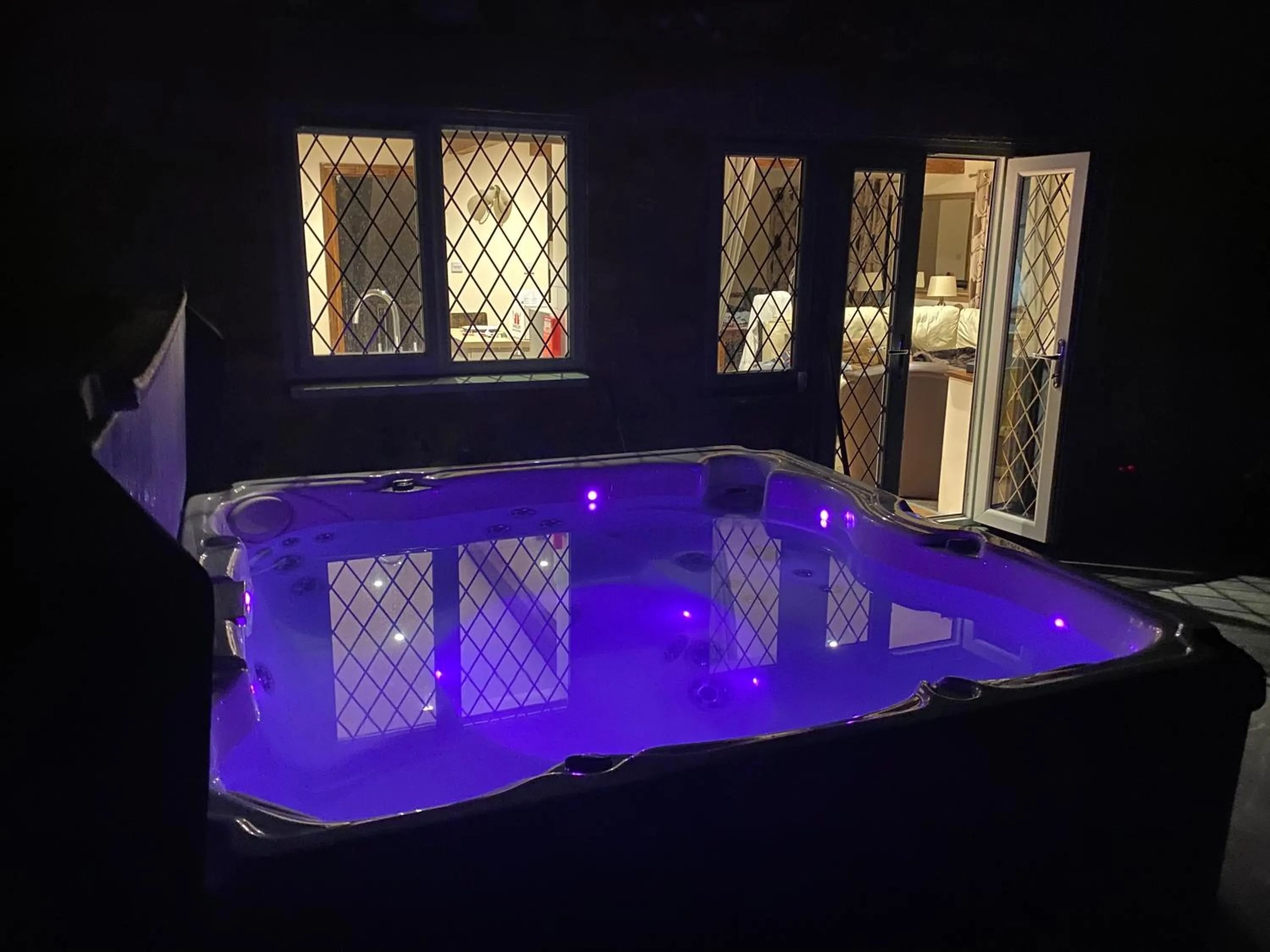 Hot Tub in Bridge Hotel Brandon