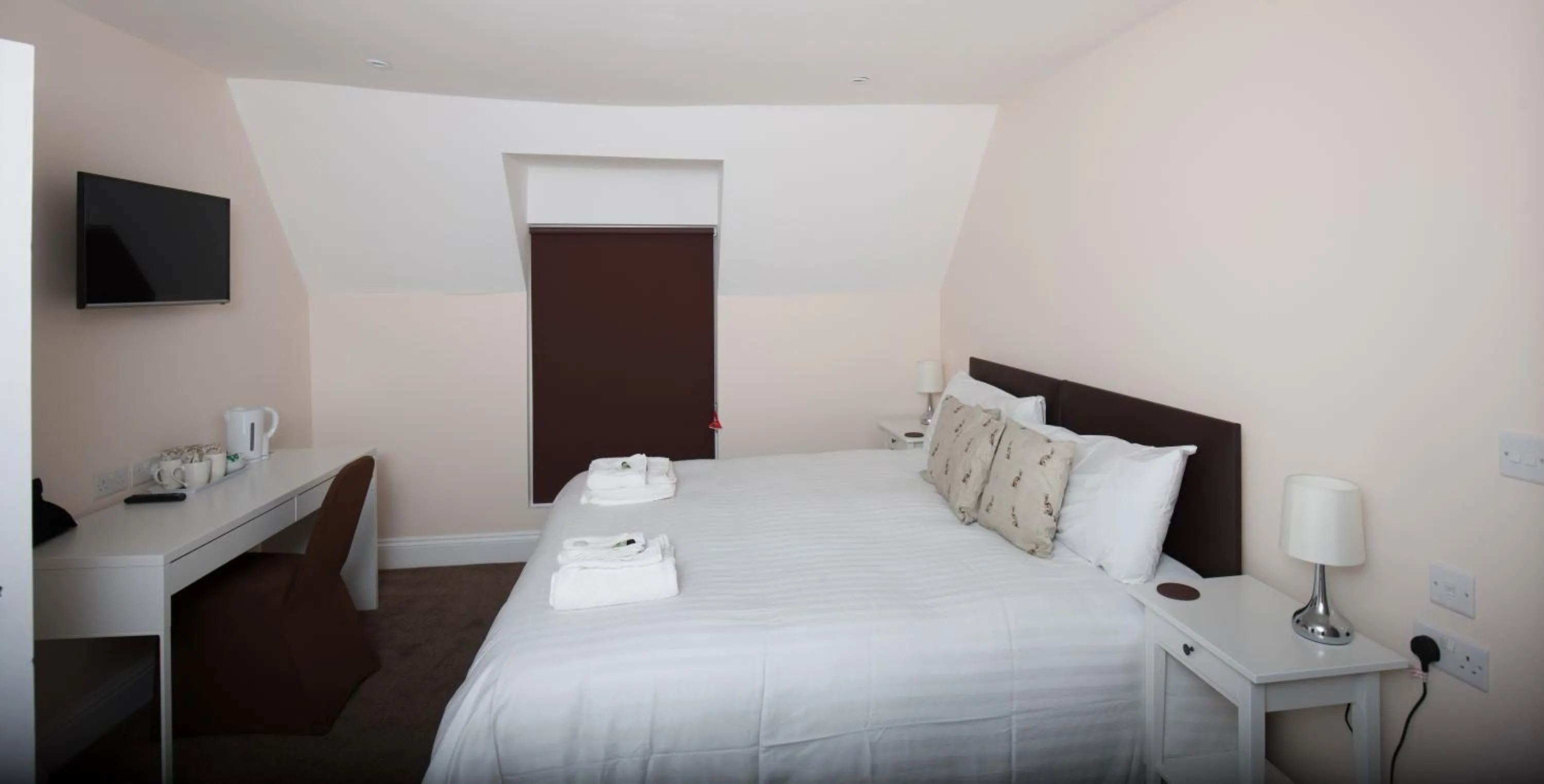 Bed in Bridge Hotel Brandon