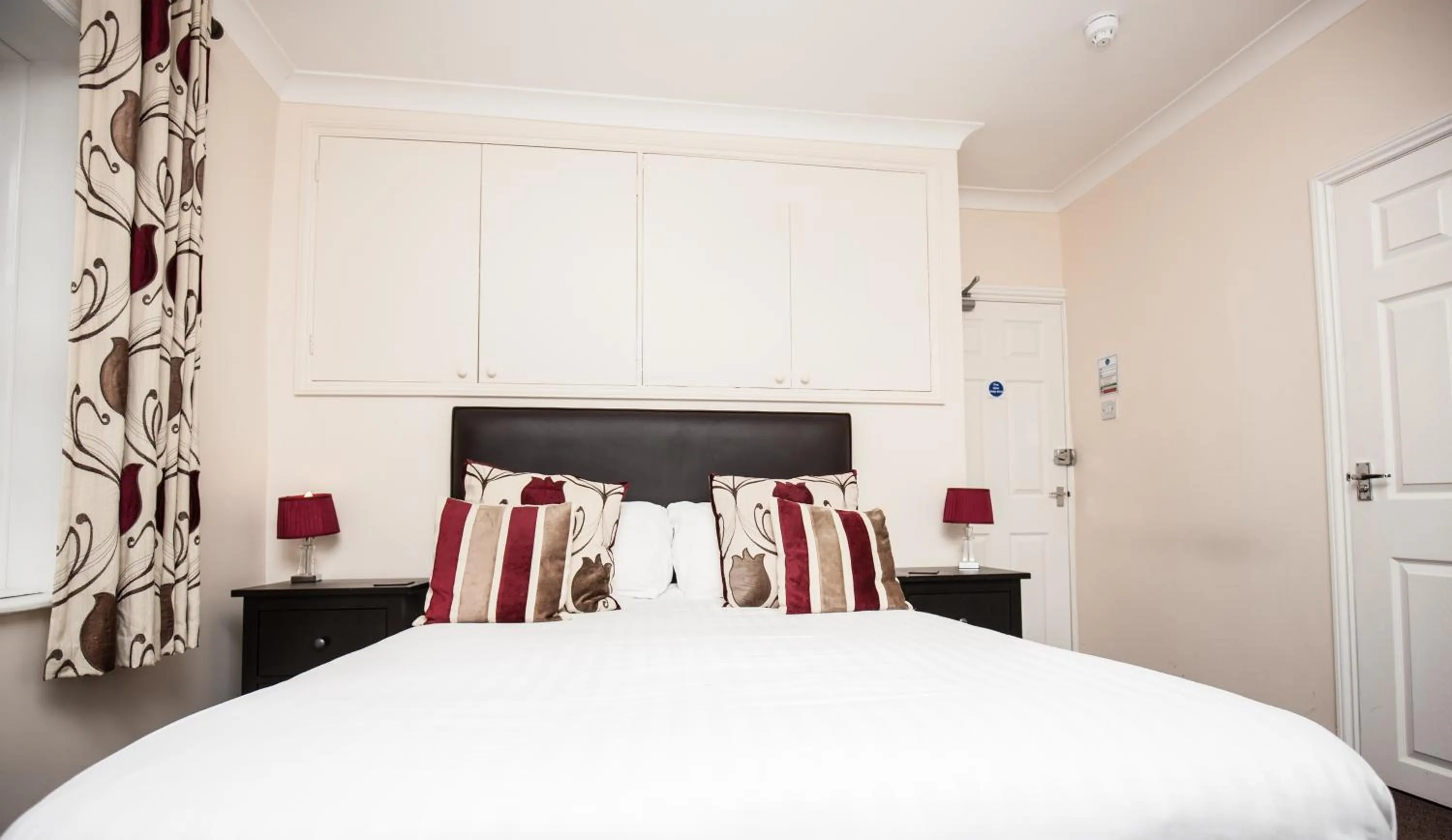 Bed in Bridge Hotel Brandon